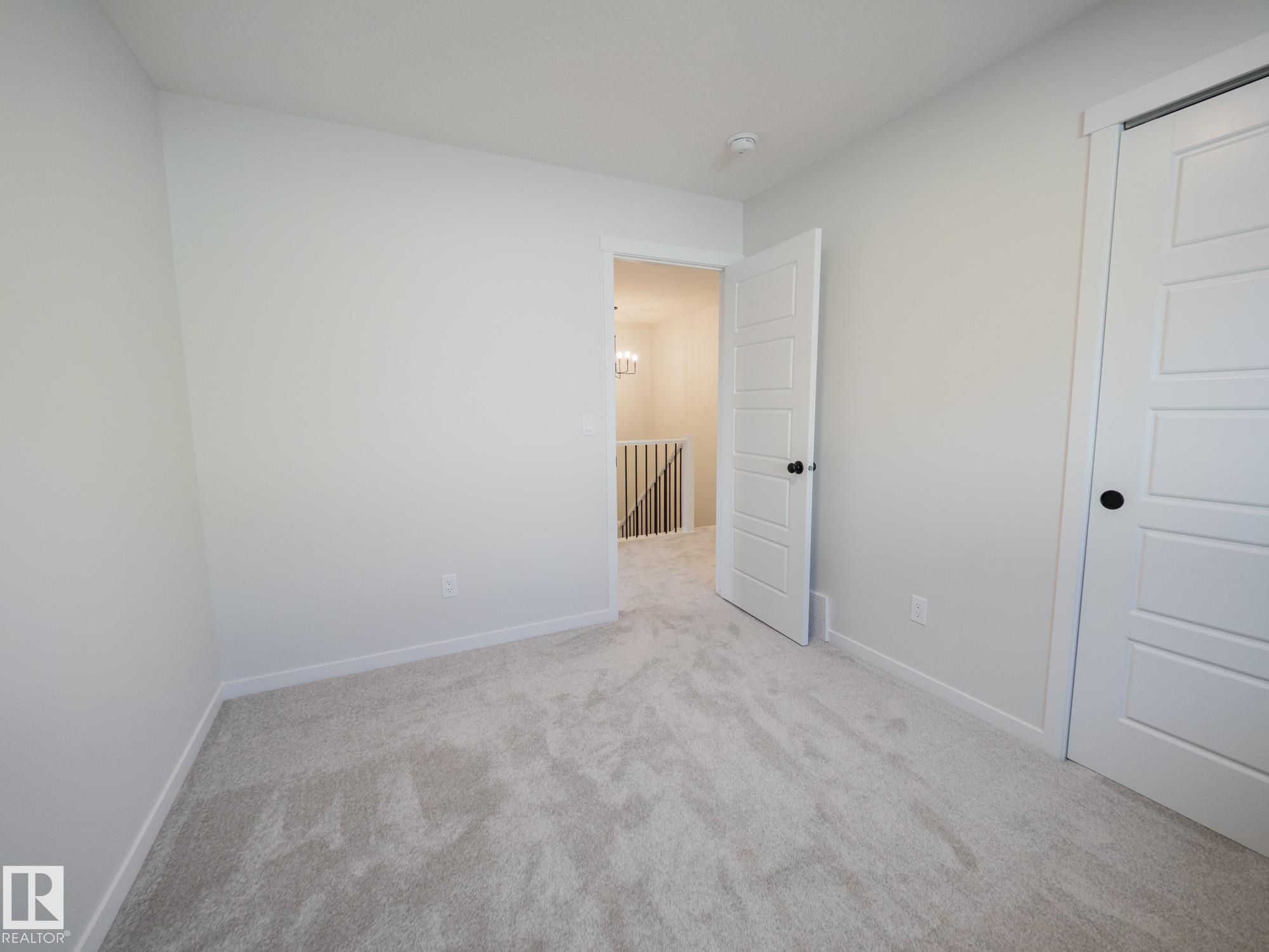 Photo 37 at 947 18 Avenue NW, Aster, Edmonton