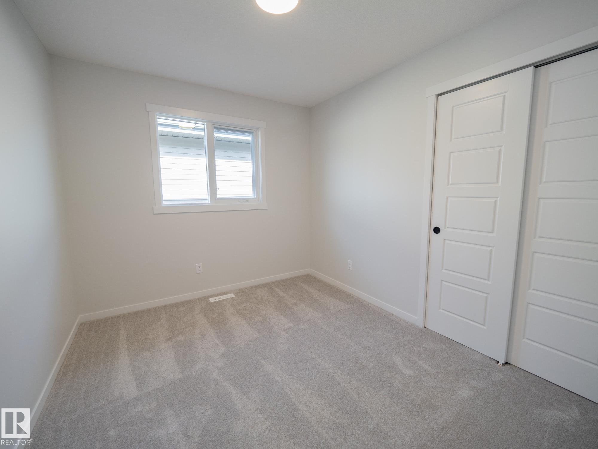 Photo 39 at 947 18 Avenue NW, Aster, Edmonton