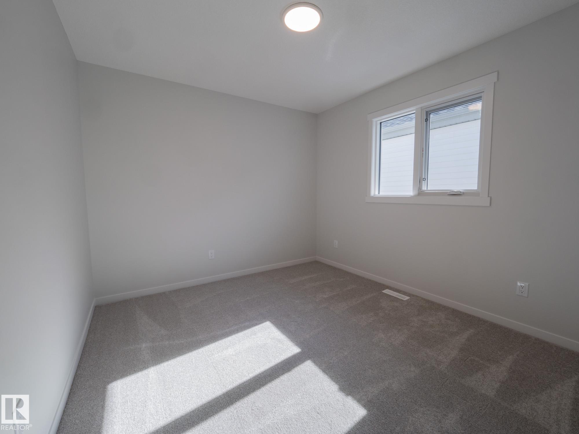 Photo 43 at 947 18 Avenue NW, Aster, Edmonton