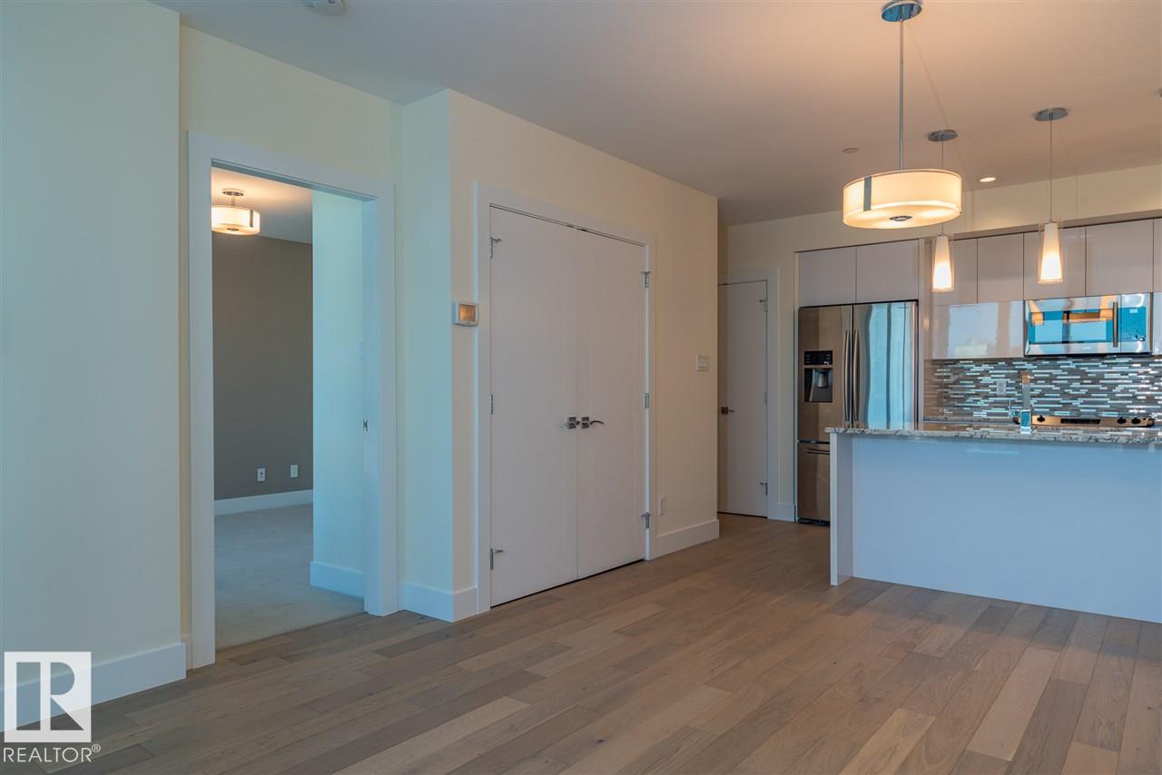 Photo 12 at 401 - 11969 Jasper Avenue NW, Wîhkwêntôwin, Edmonton