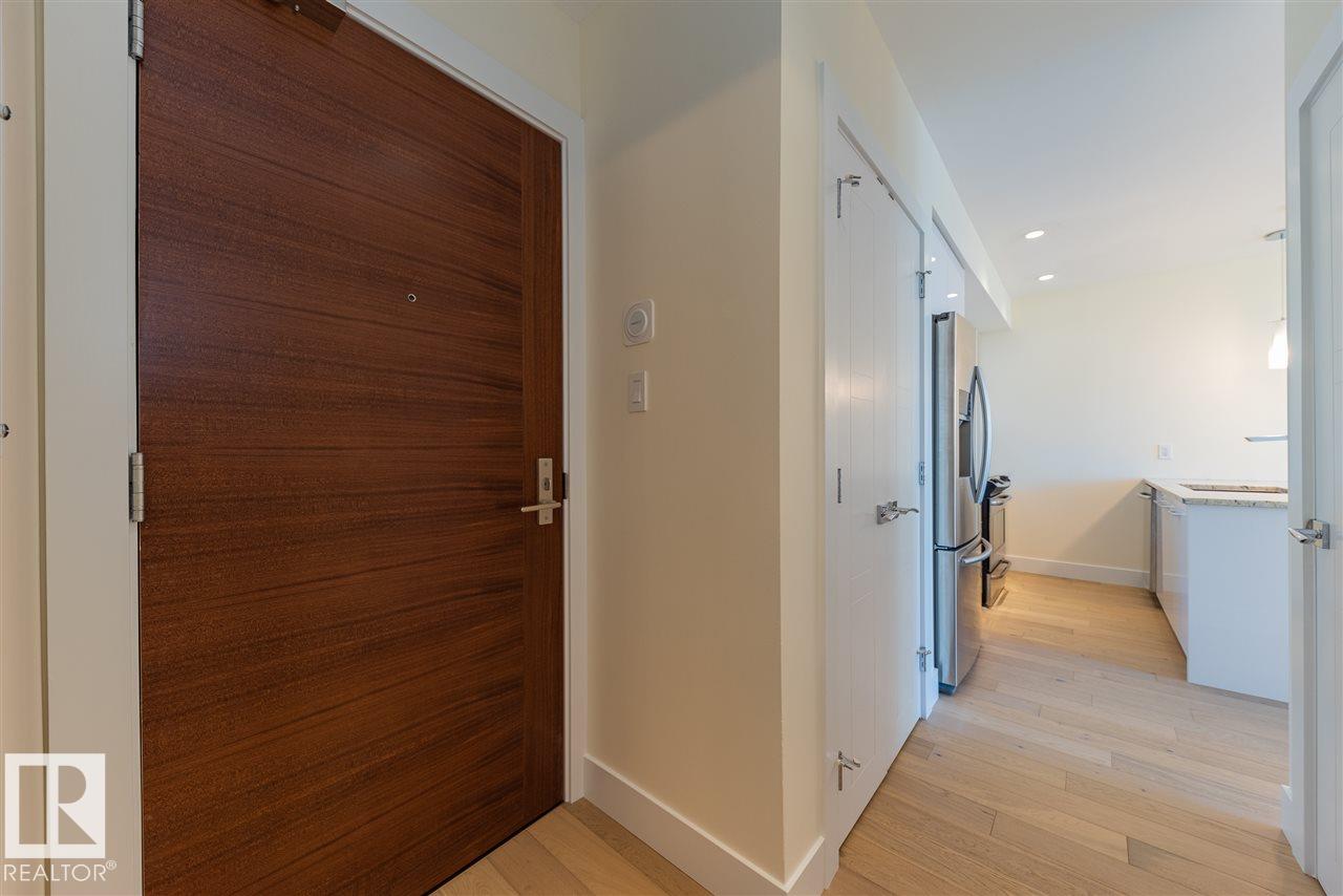 401 - 11969 Jasper Avenue NW, Wîhkwêntôwin, Edmonton