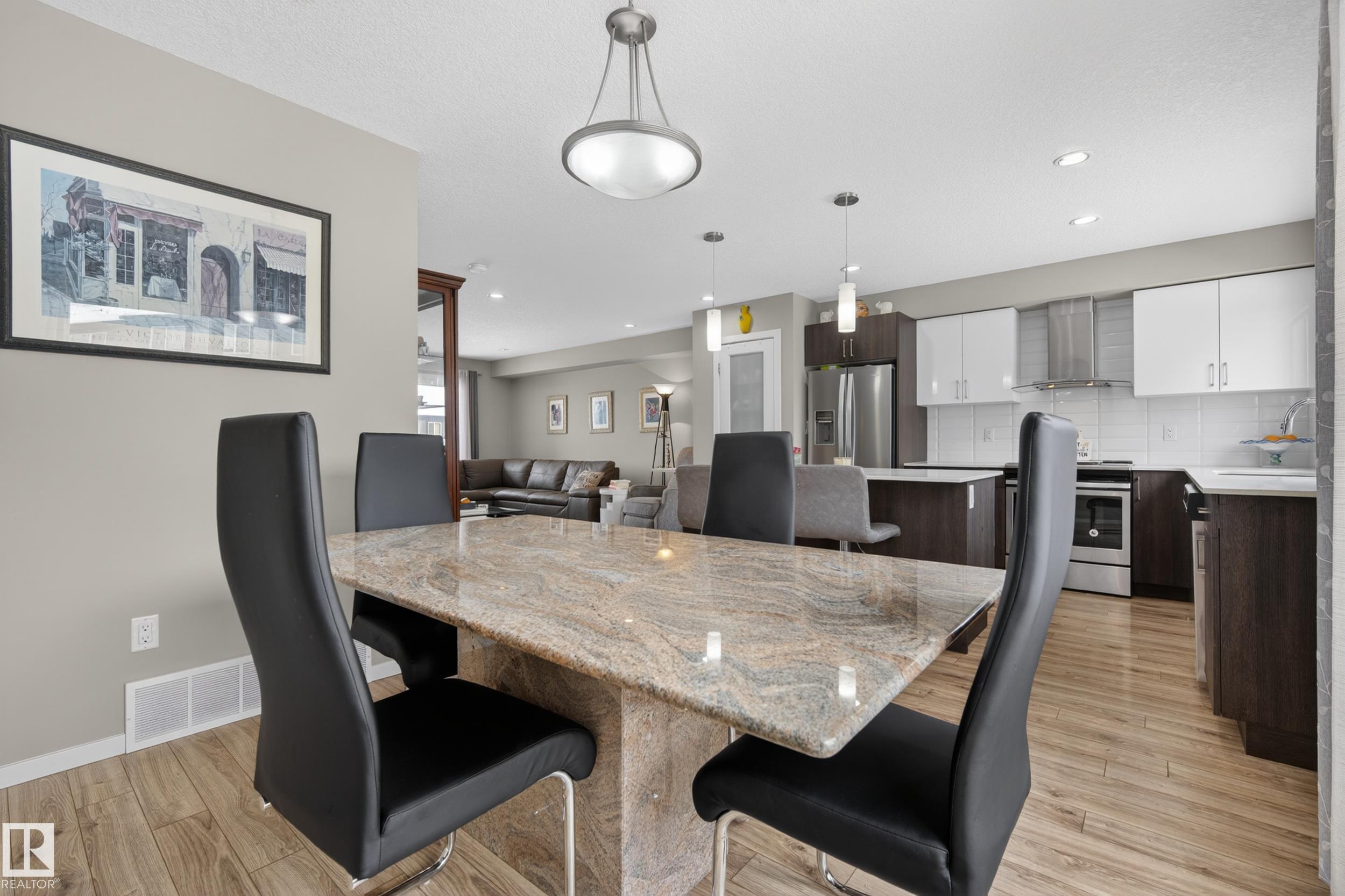 Photo 9 at 32 - 1075 Rosenthal Boulevard NW, Rosenthal, Edmonton