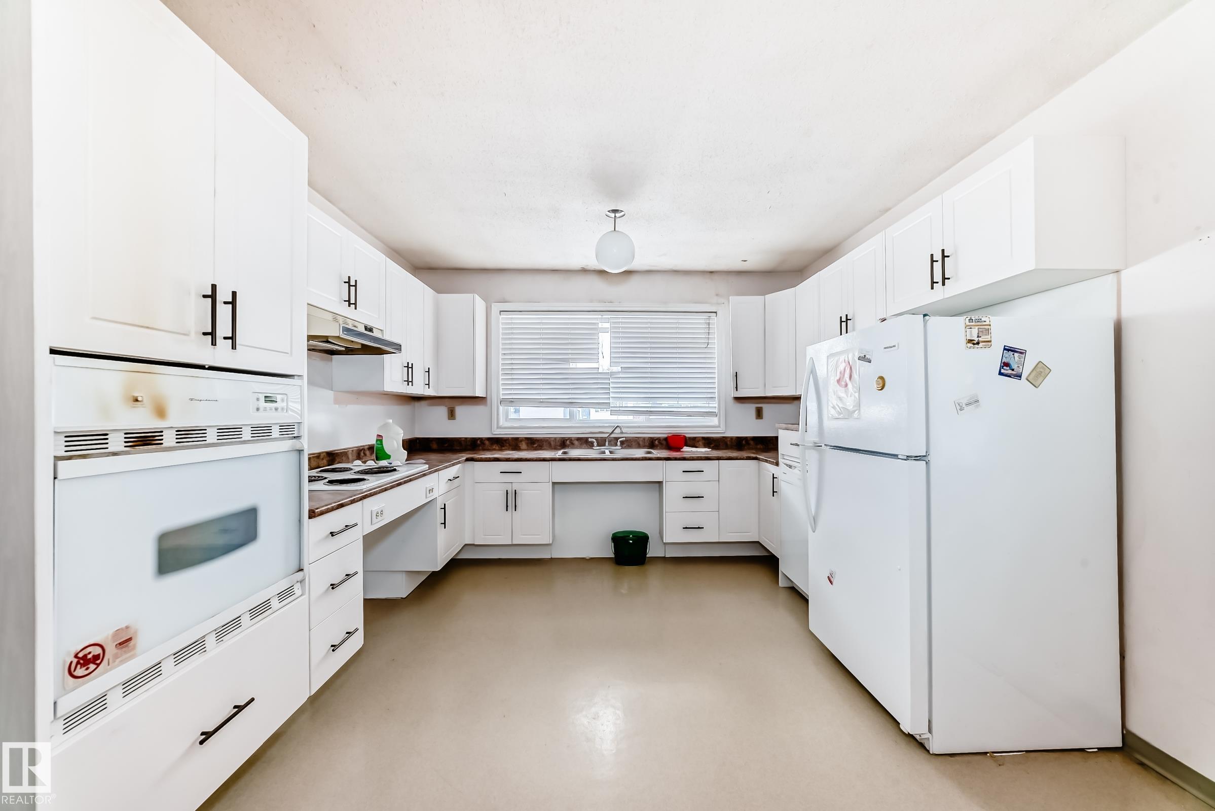 1591 Knottwood Road N NW, Ekota, Edmonton