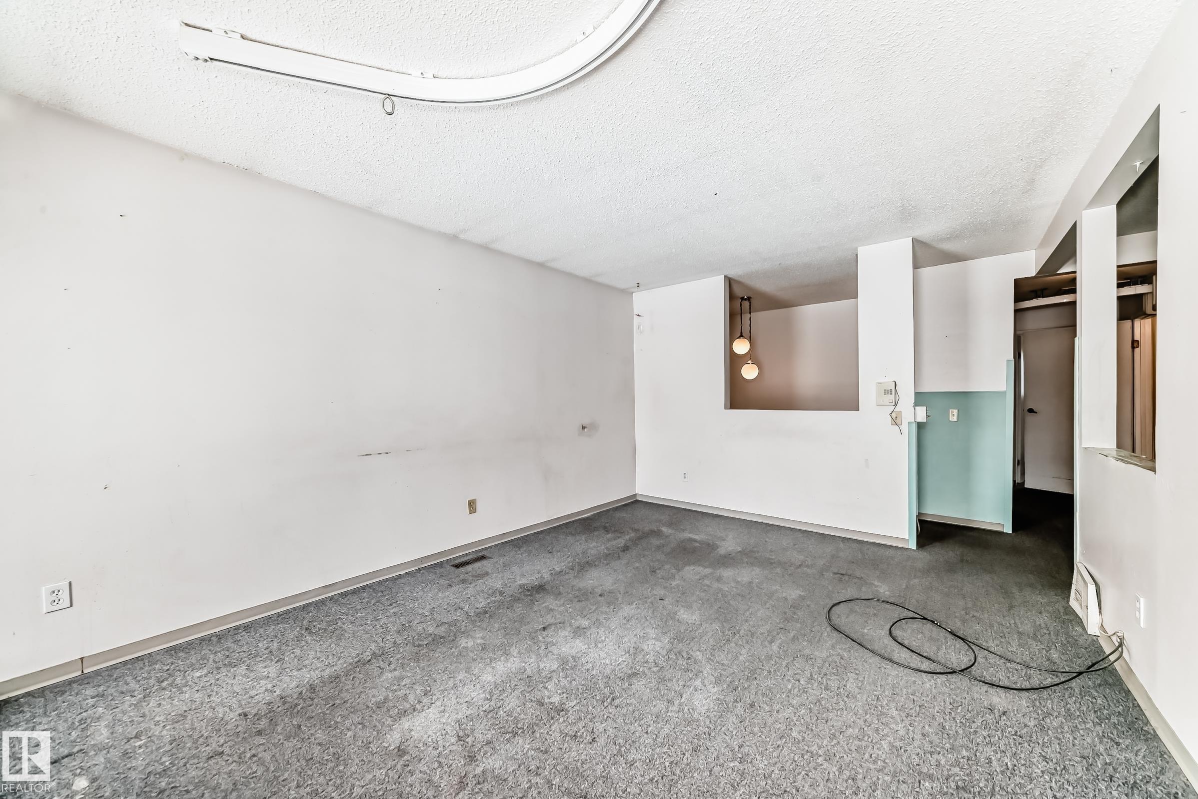 Photo 16 at 1591 Knottwood Road N NW, Ekota, Edmonton