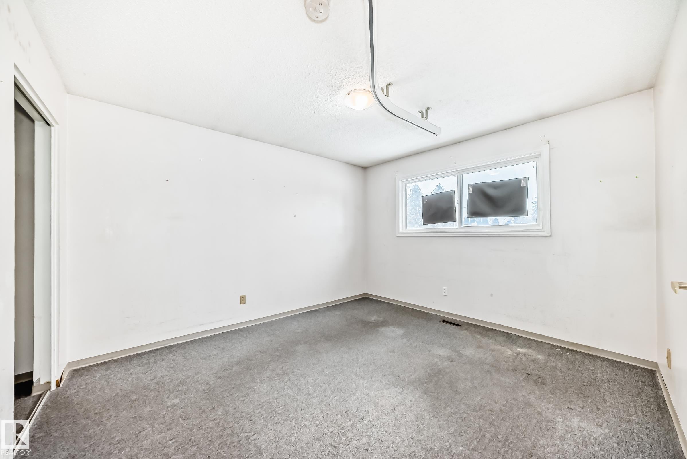 Photo 17 at 1591 Knottwood Road N NW, Ekota, Edmonton