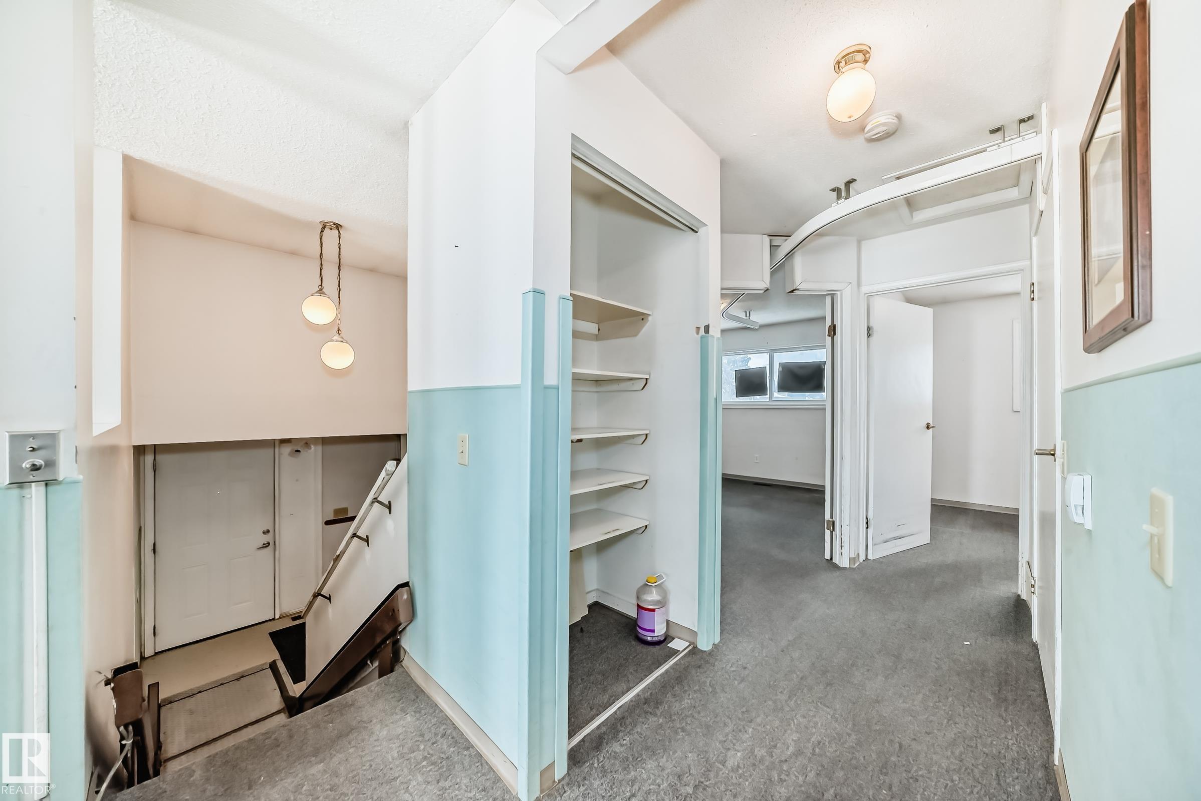 Photo 23 at 1591 Knottwood Road N NW, Ekota, Edmonton