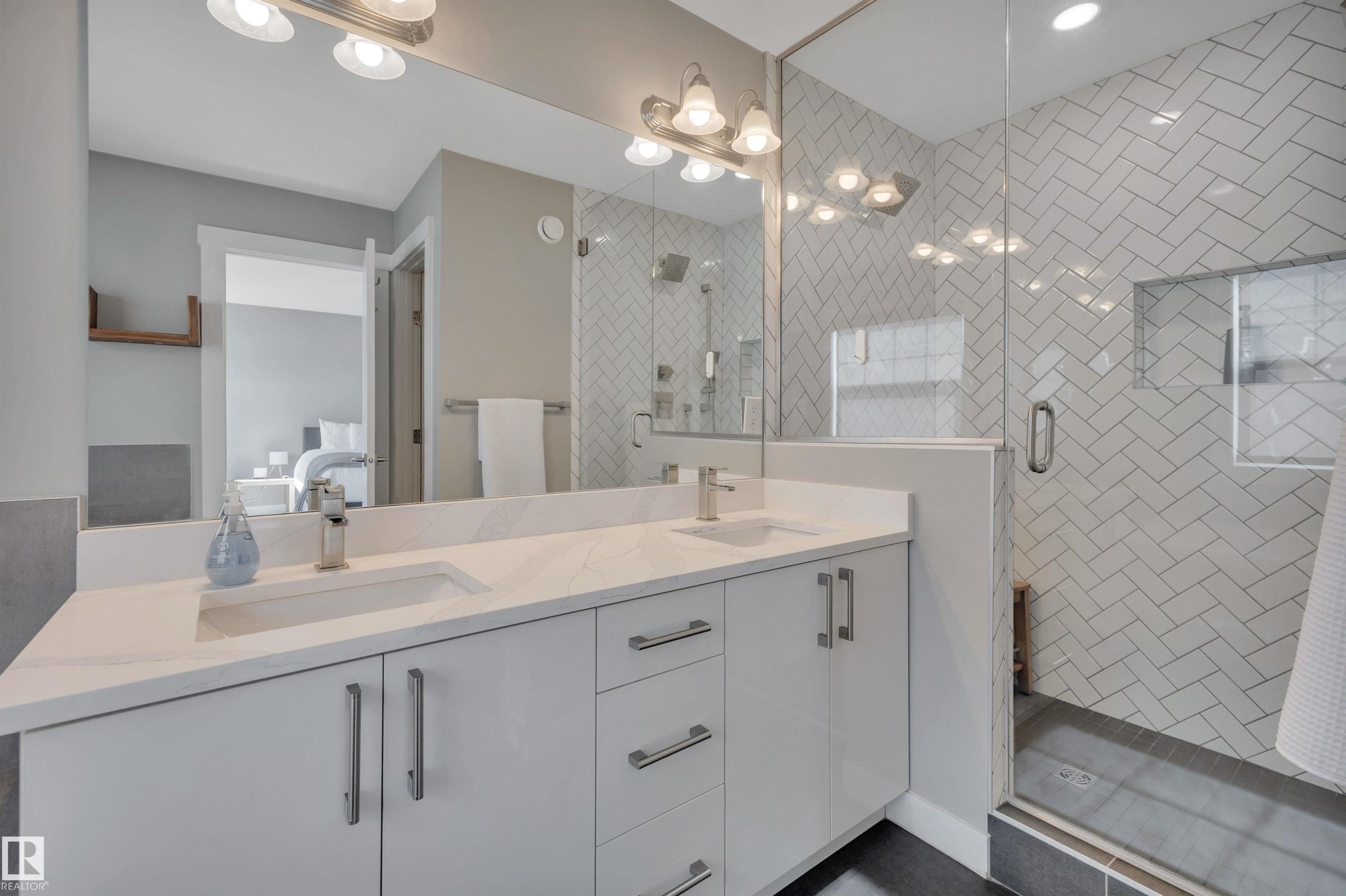 Photo 30 at 15 Promenade point(e), Coloniale Estates, Beaumont