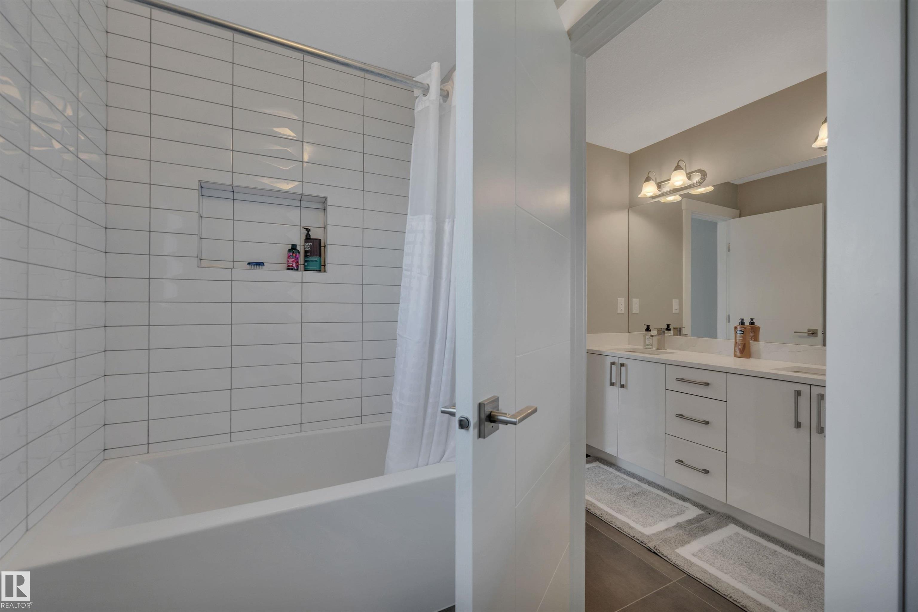 Photo 36 at 15 Promenade point(e), Coloniale Estates, Beaumont