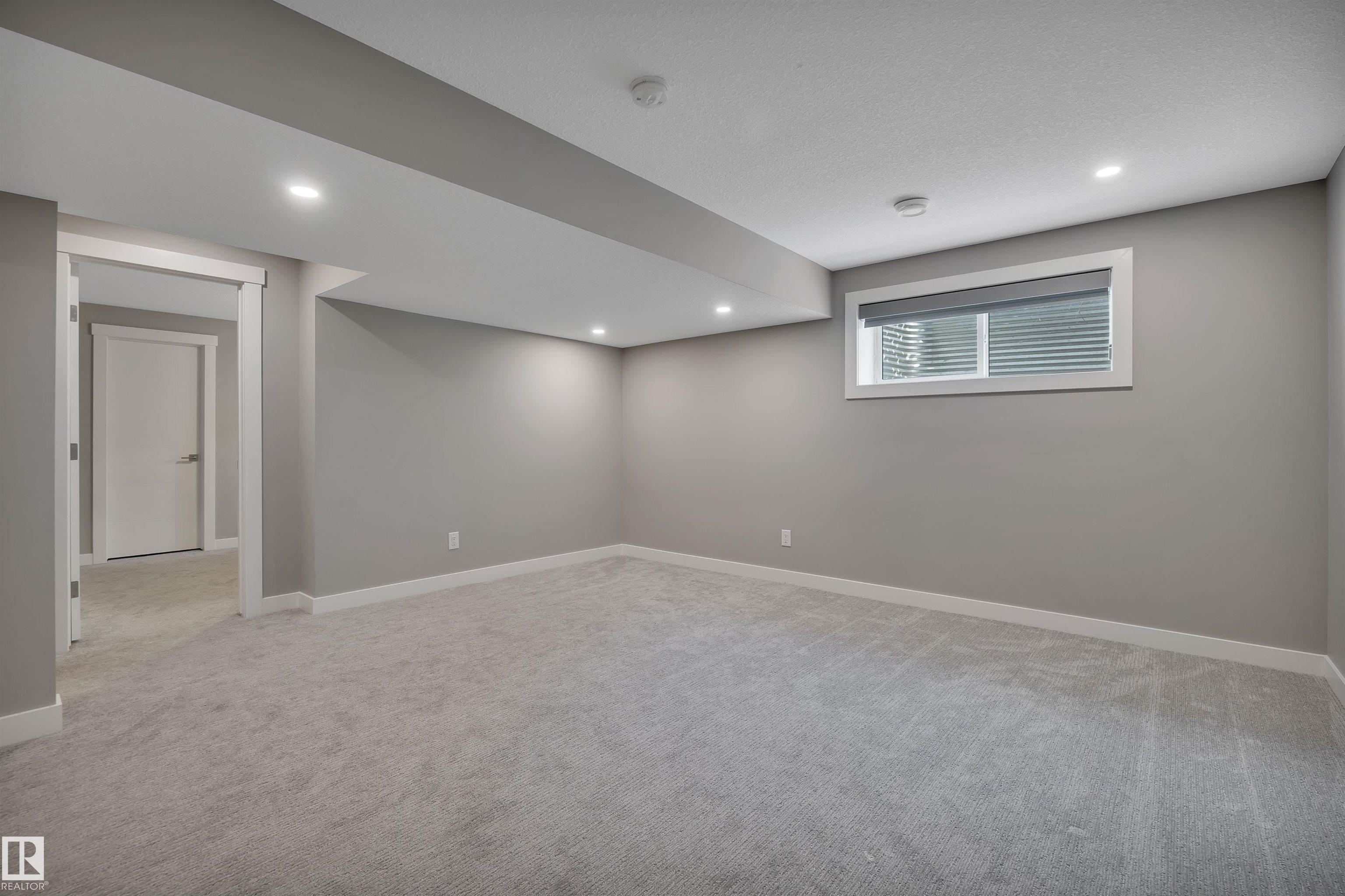 Photo 43 at 15 Promenade point(e), Coloniale Estates, Beaumont