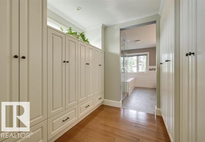 https://zimg.paragon.ice.com/ParagonImages/Property/PM/RAE/225395867/13/0/0/6eb96d2a2e3d2ed8672ff4917977d43c/1/9ba1854af7ac59047ffa89c6e4fa1716/225395867-111598ce-ea1c-49f0-8f06-f6b0d4575cfd.JPG