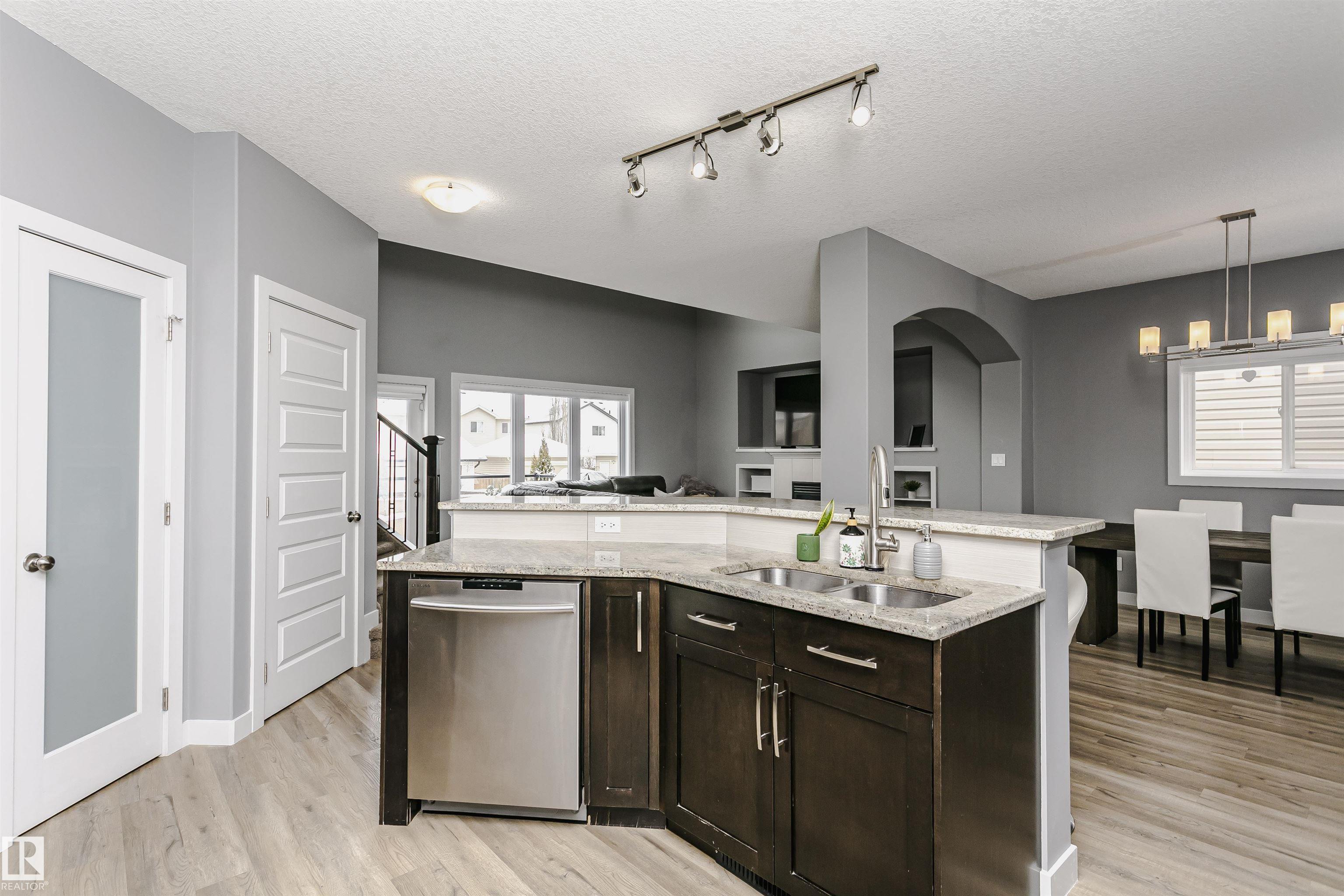 https://zimg.paragon.ice.com/ParagonImages/Property/PM/RAE/225395868/22/0/0/bc7dc4657e238b1f660f37b3ba8ba4ea/1/b45a0679a868aaa8de31758dc3bea9a0/225395868-98b524b3-c70b-4d66-a382-41c0b70ffbaa.JPG