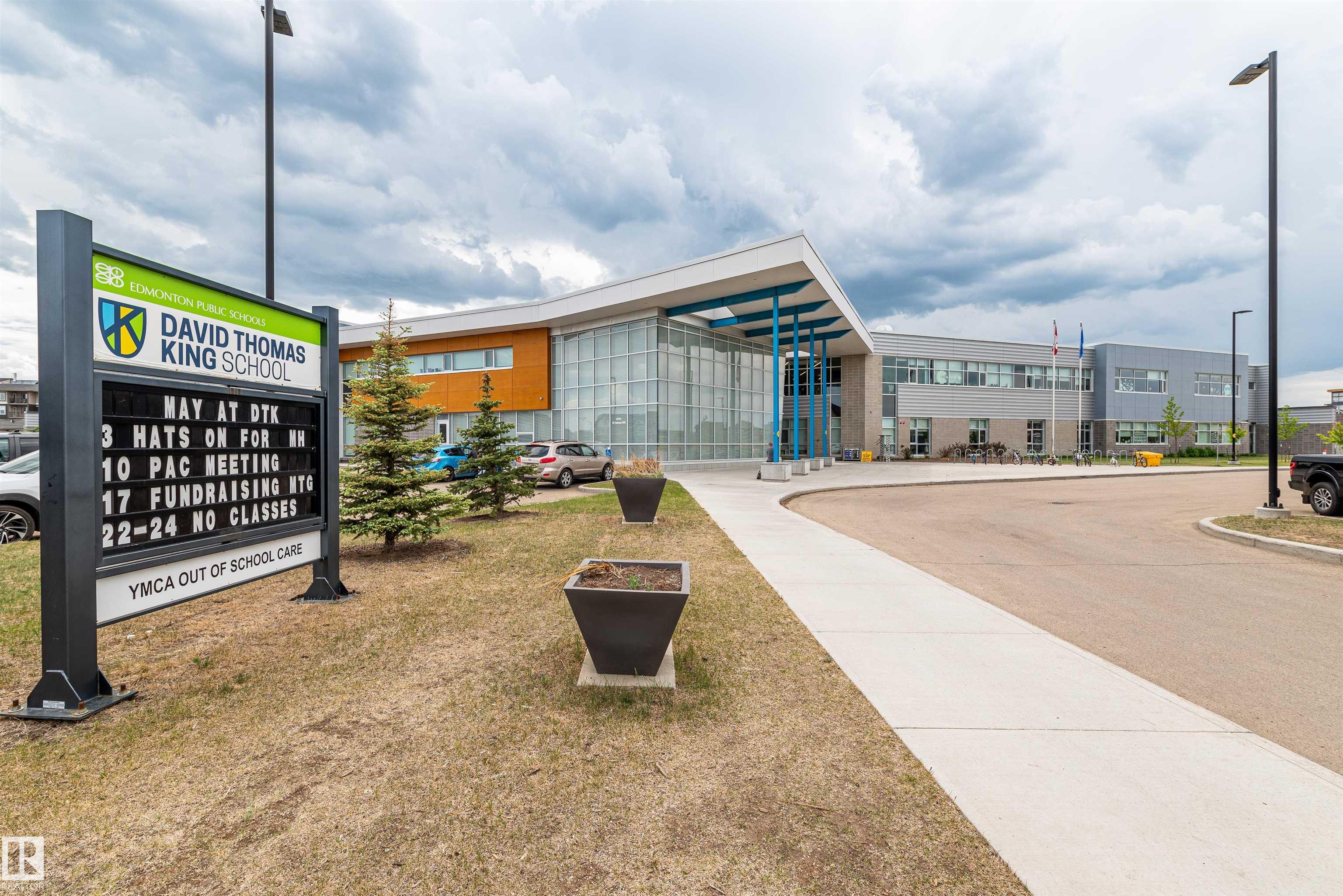 https://zimg.paragon.ice.com/ParagonImages/Property/PM/RAE/225395868/59/0/0/85ca3c03304970f77e23761b1a4f80df/1/b45a0679a868aaa8de31758dc3bea9a0/225395868-a7e30688-29df-4243-9d47-c90e26723139.JPG