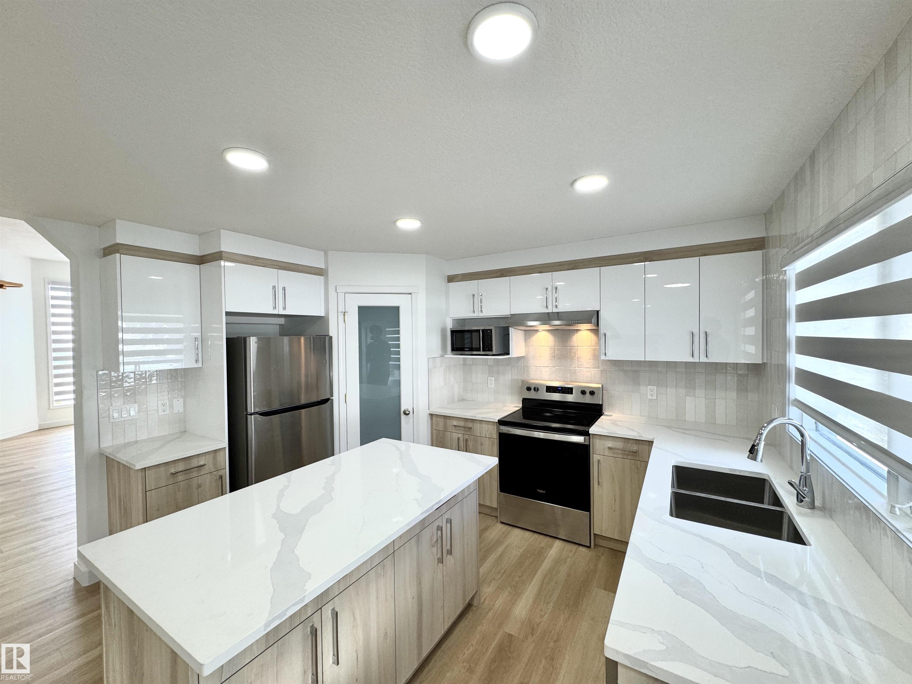 Photo 19 at 2908 44a Avenue NW, Larkspur, Edmonton