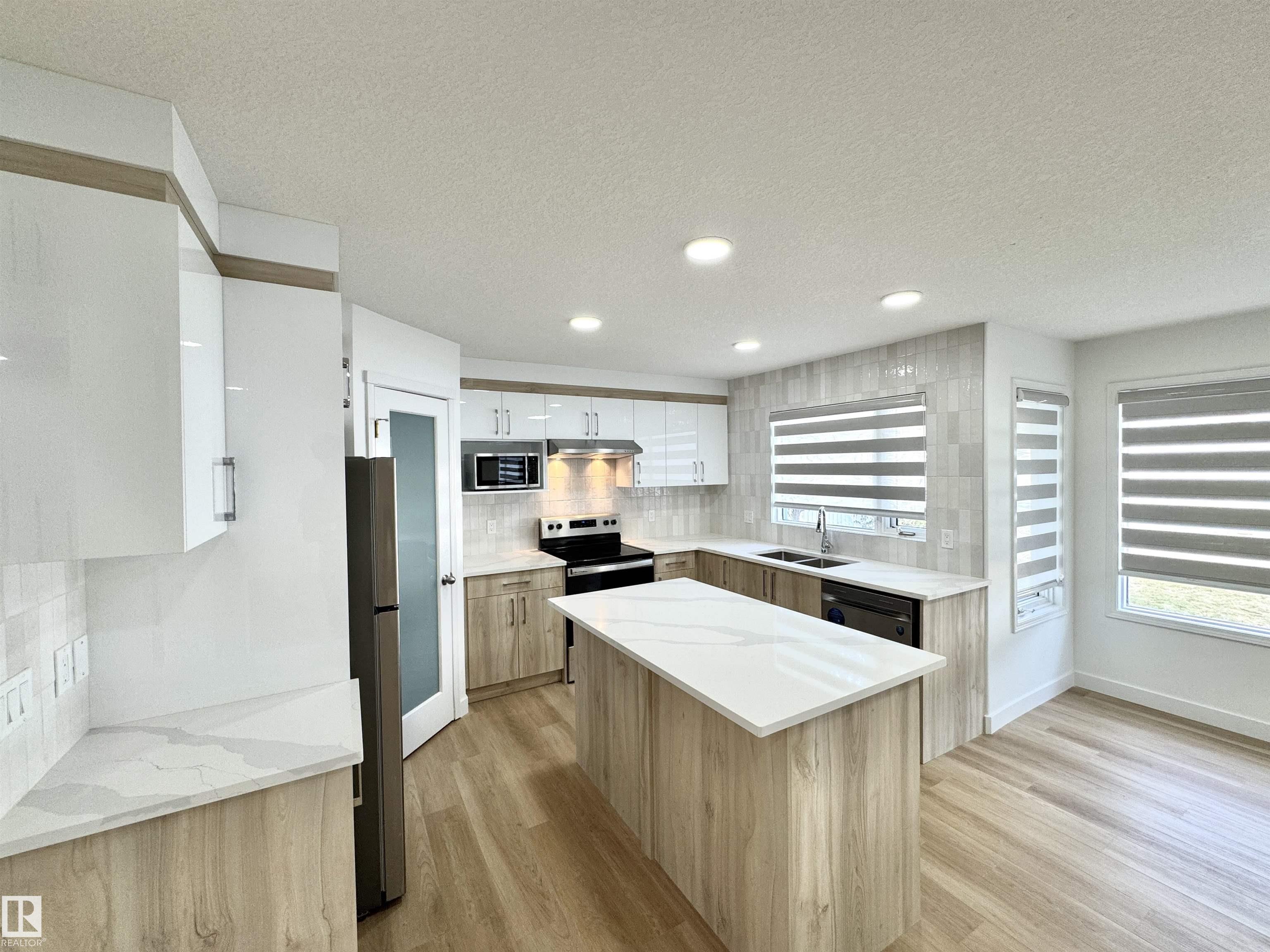 Photo 21 at 2908 44a Avenue NW, Larkspur, Edmonton