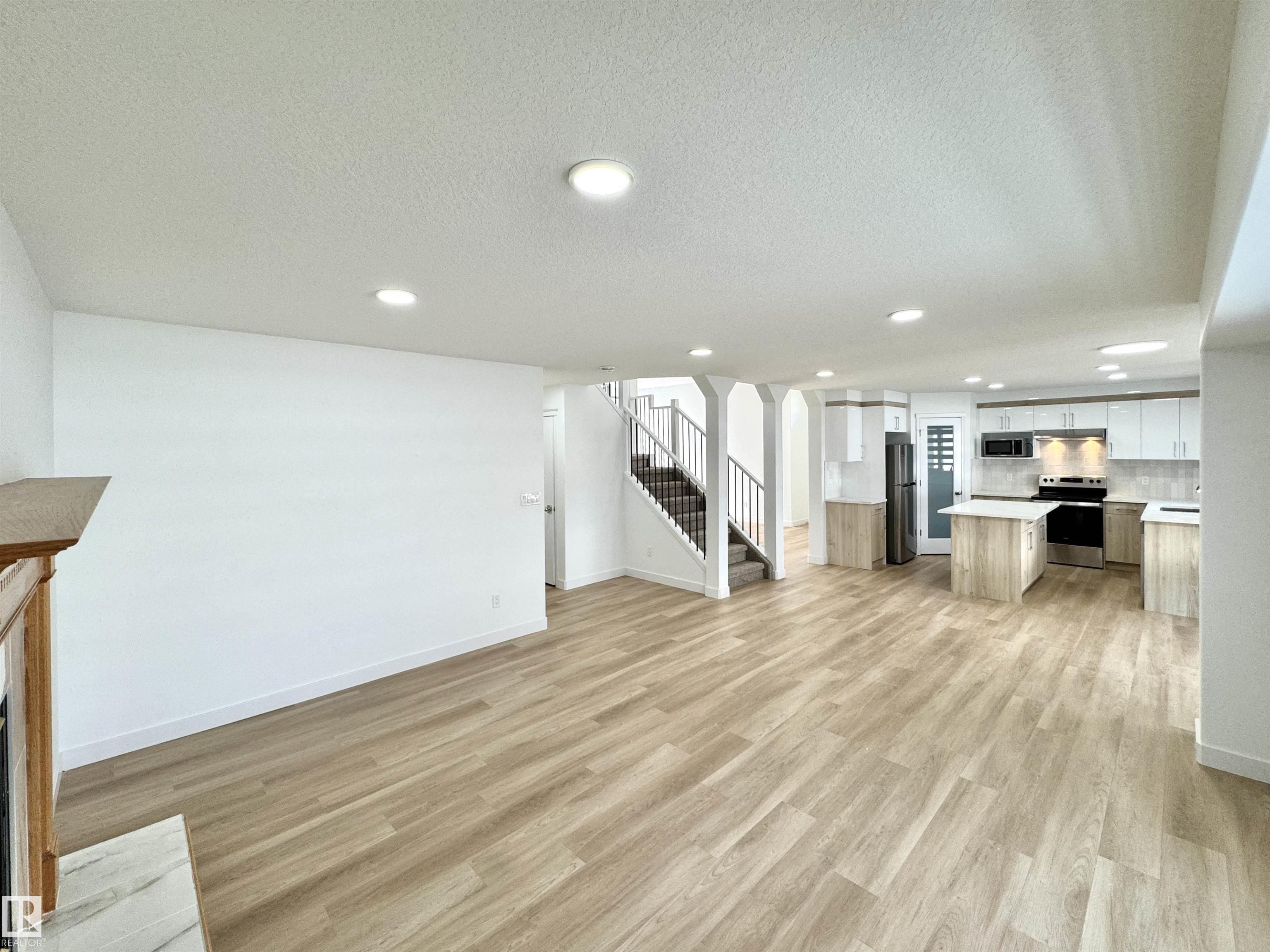 Photo 24 at 2908 44a Avenue NW, Larkspur, Edmonton