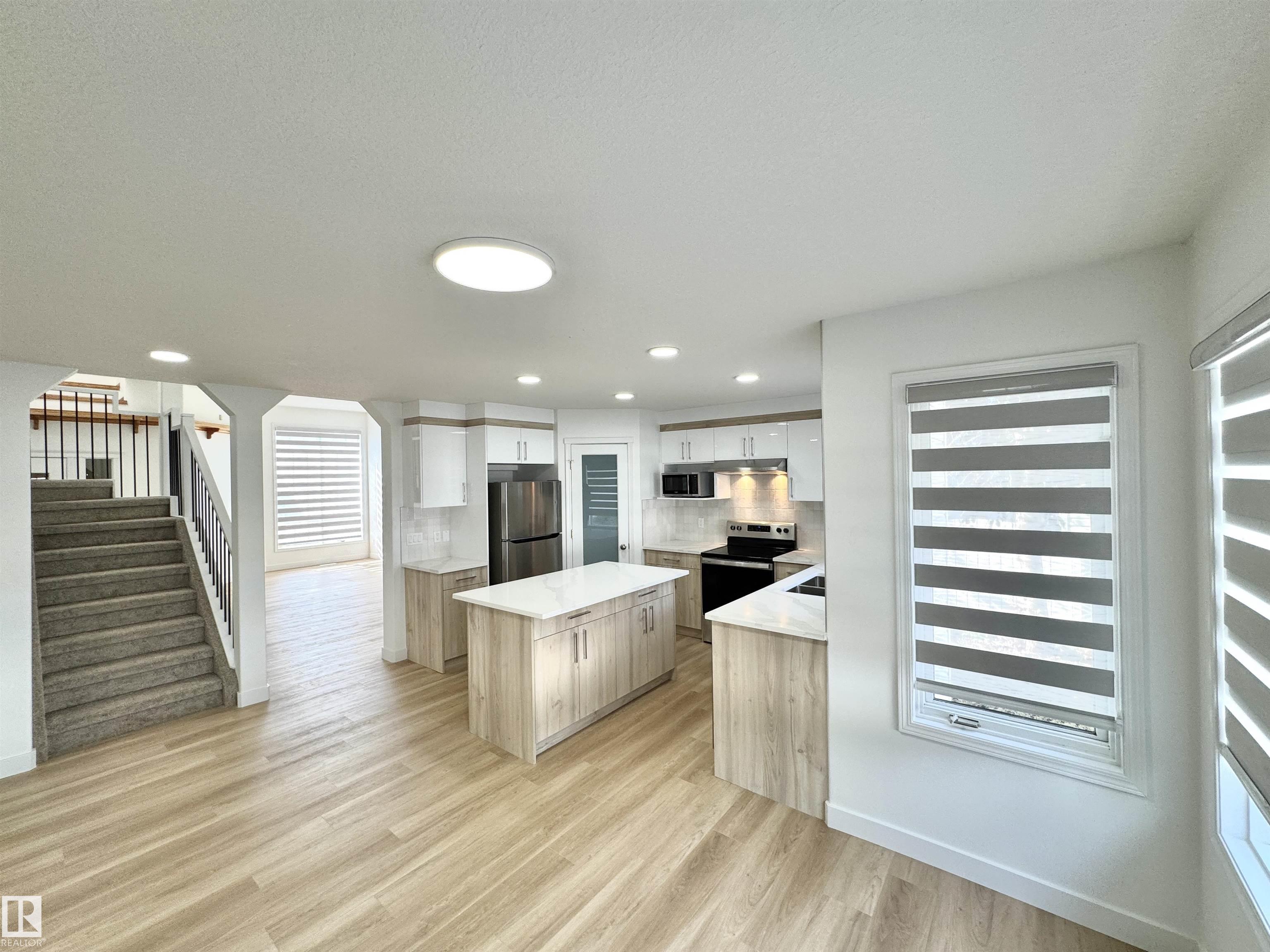 Photo 29 at 2908 44a Avenue NW, Larkspur, Edmonton