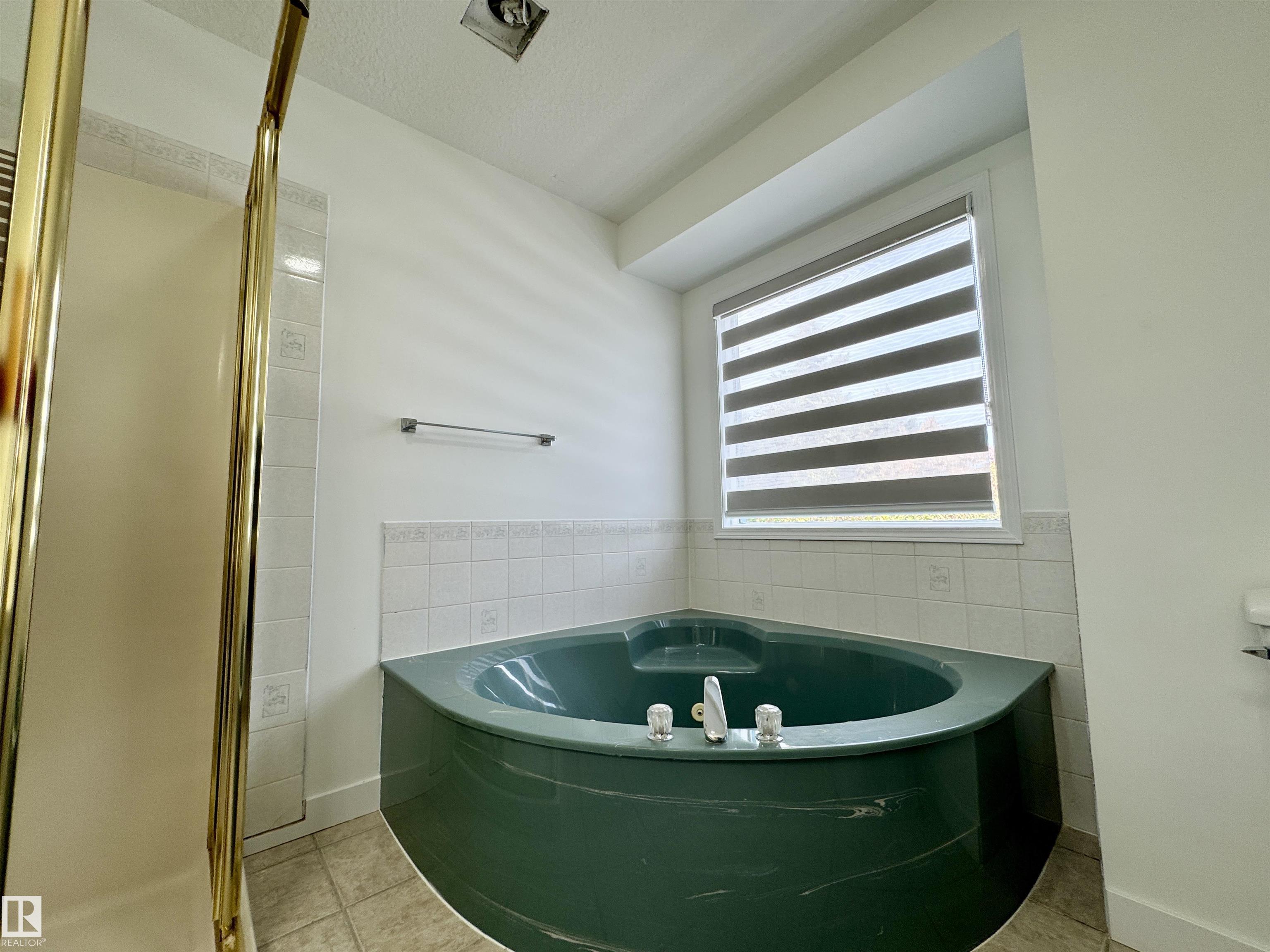 Photo 41 at 2908 44a Avenue NW, Larkspur, Edmonton