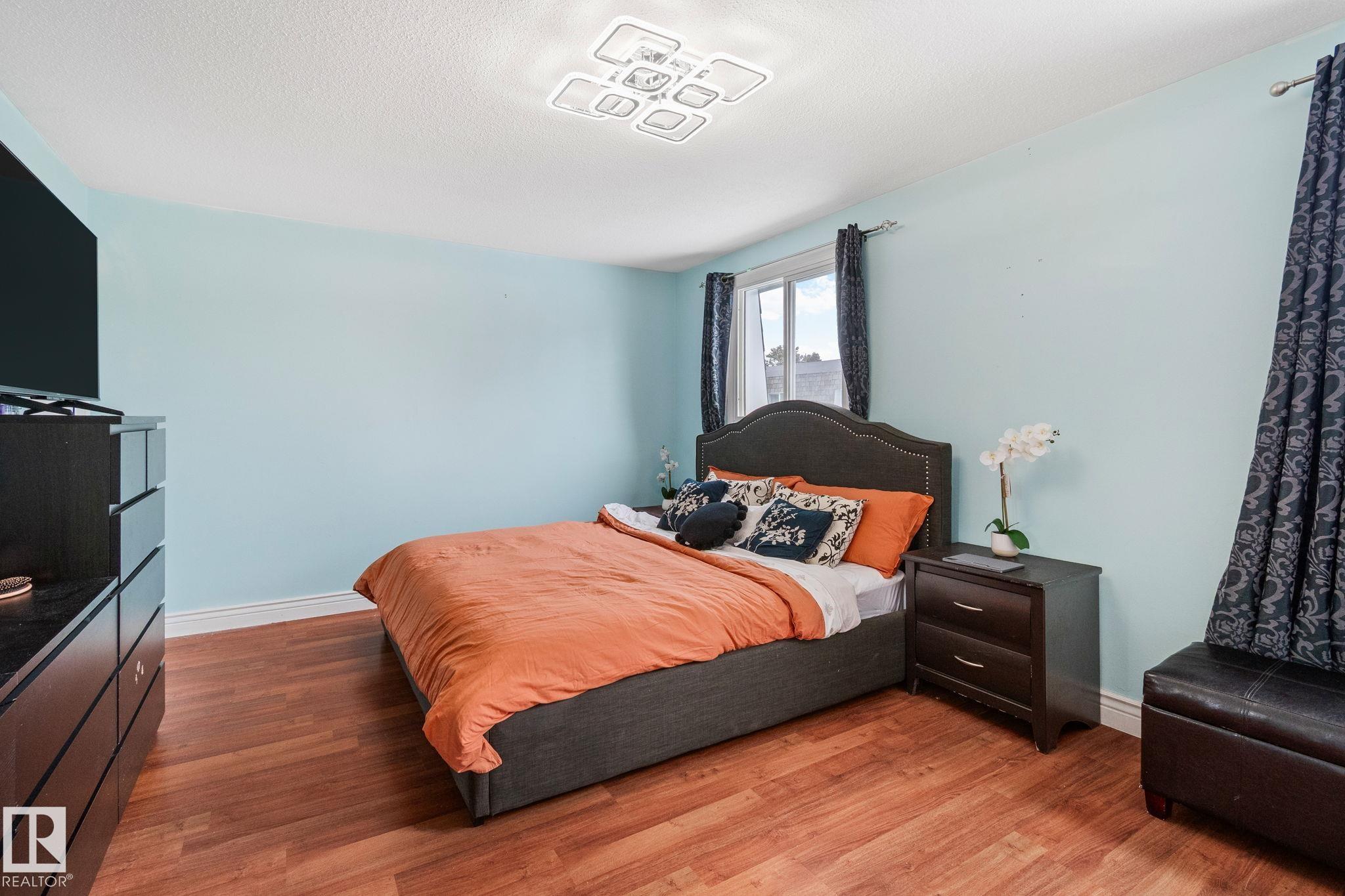 Photo 19 at 209 Village On The Green green NW, York, Edmonton