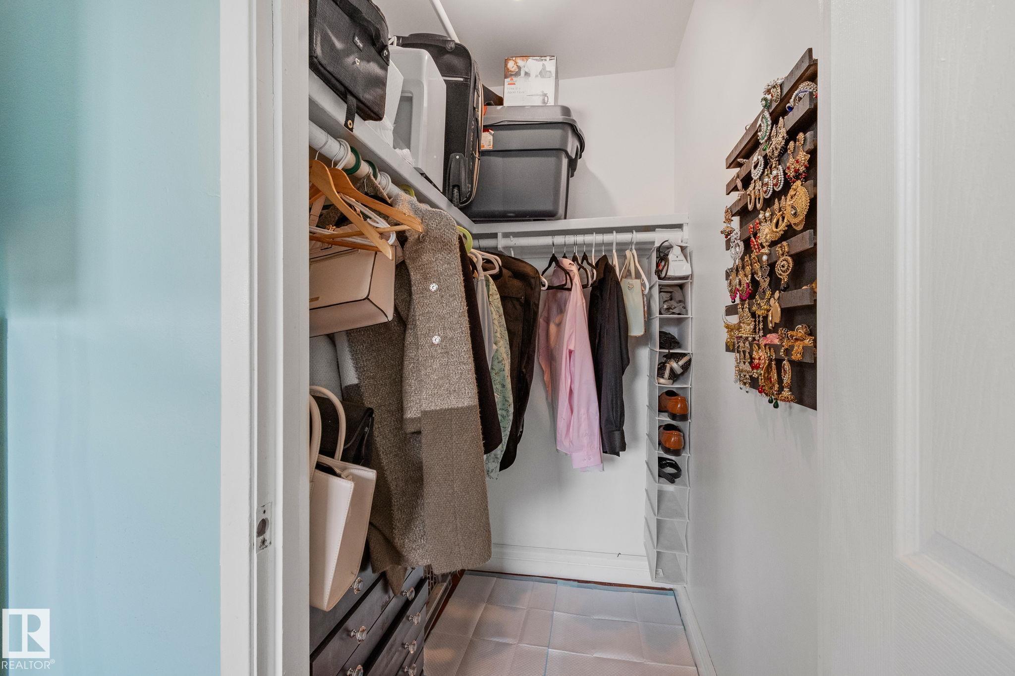 Photo 22 at 209 Village On The Green green NW, York, Edmonton