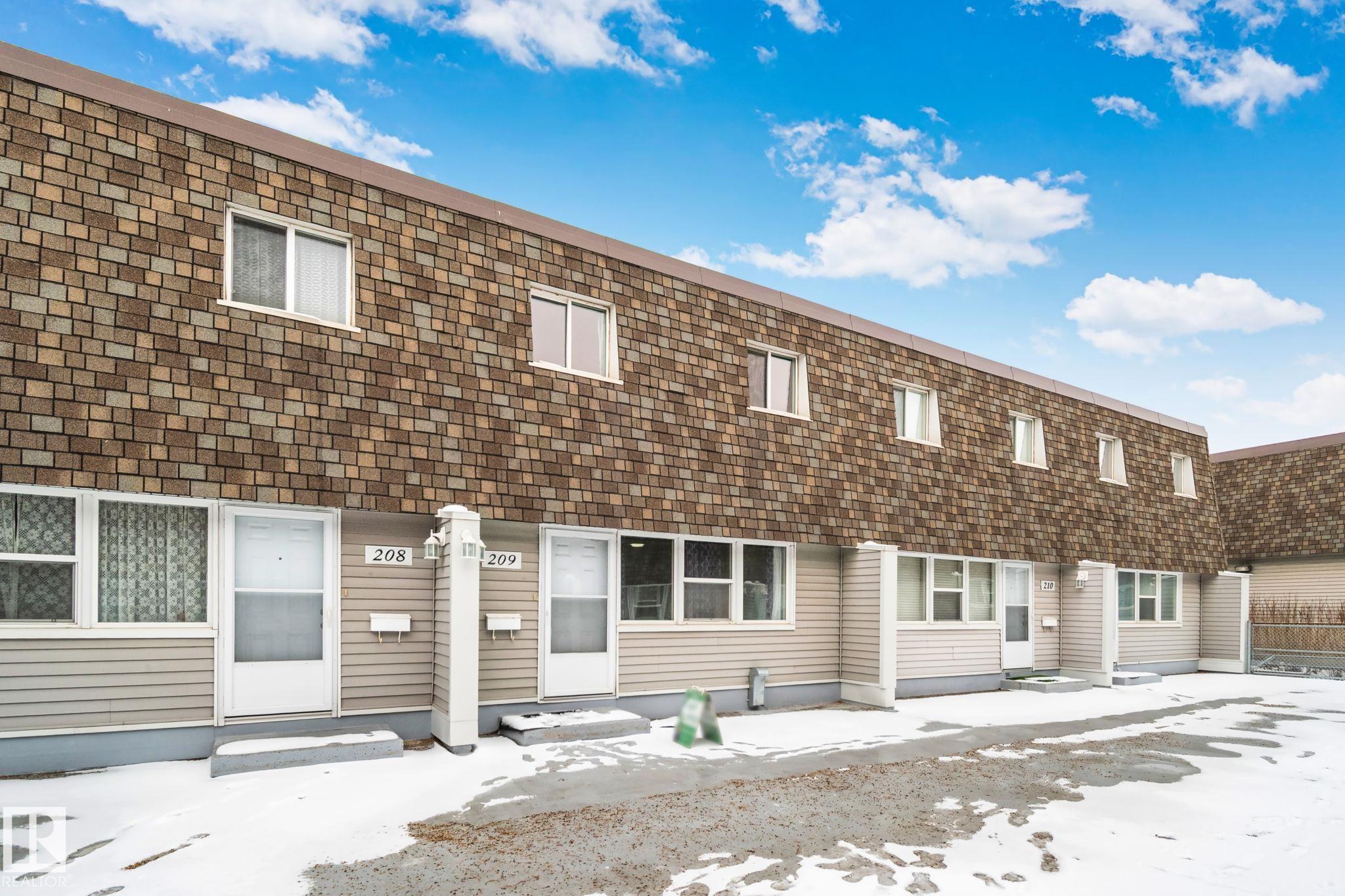 Photo 40 at 209 Village On The Green green NW, York, Edmonton