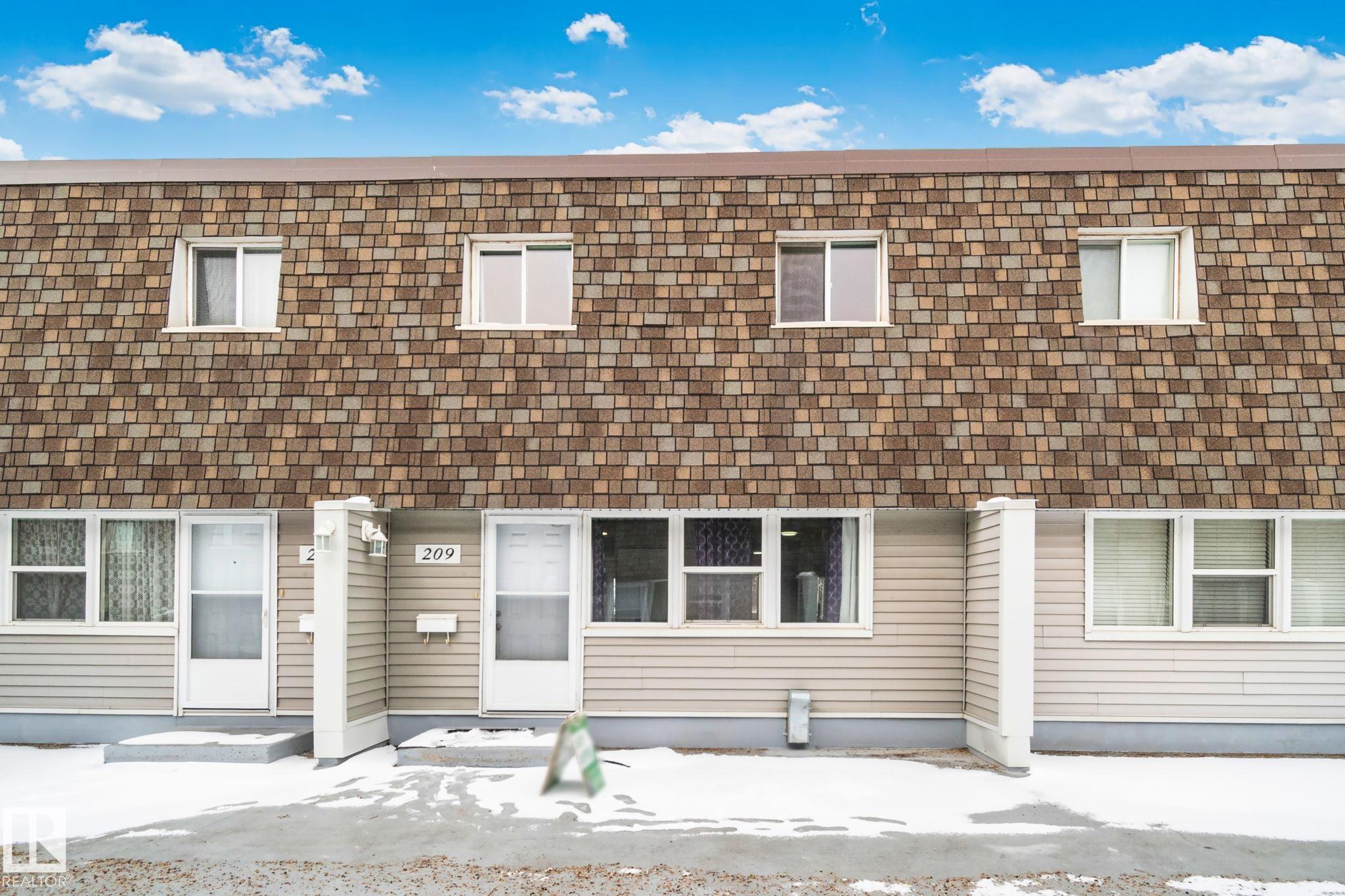 Photo 41 at 209 Village On The Green green NW, York, Edmonton