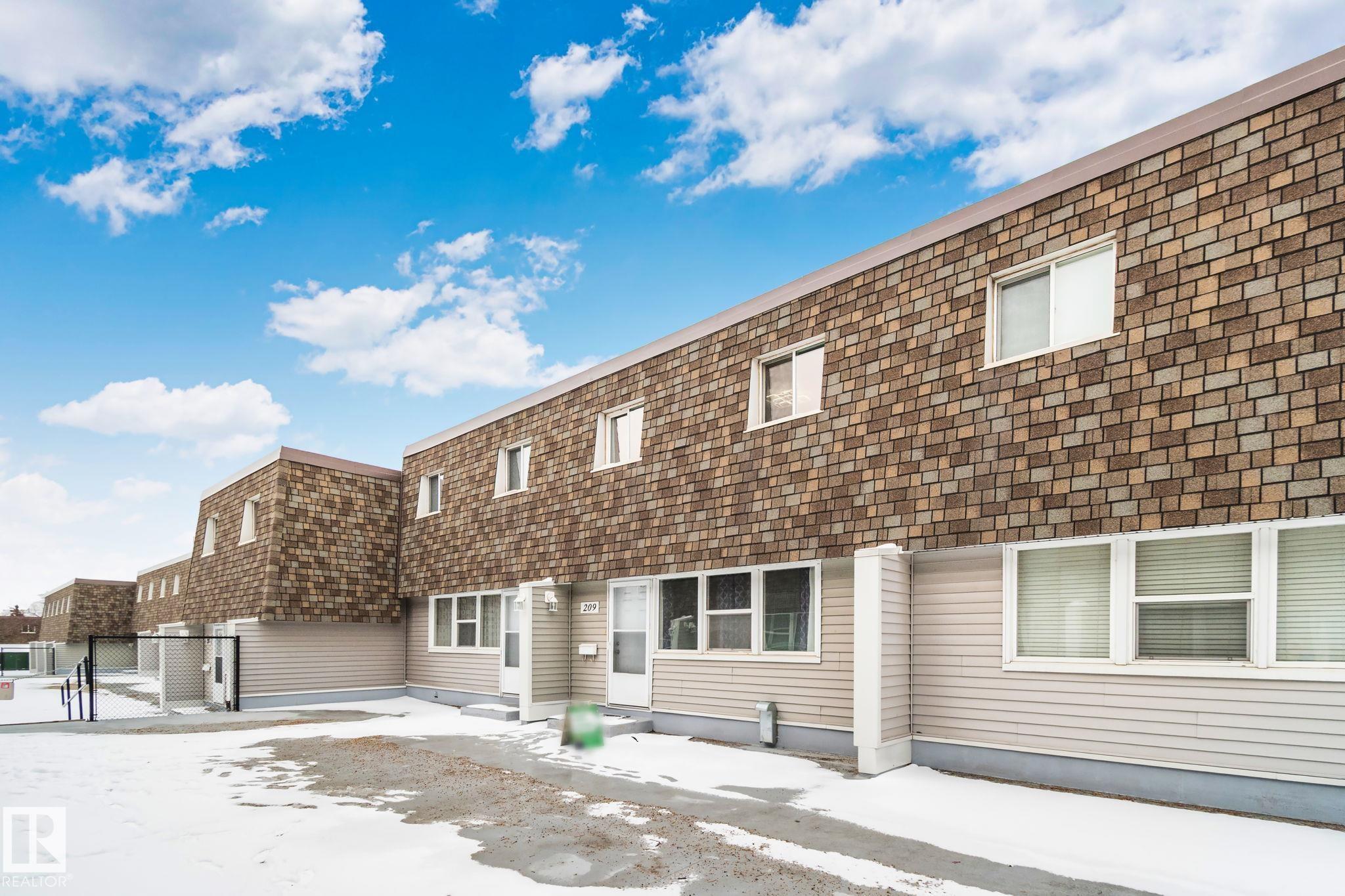 Photo 42 at 209 Village On The Green green NW, York, Edmonton