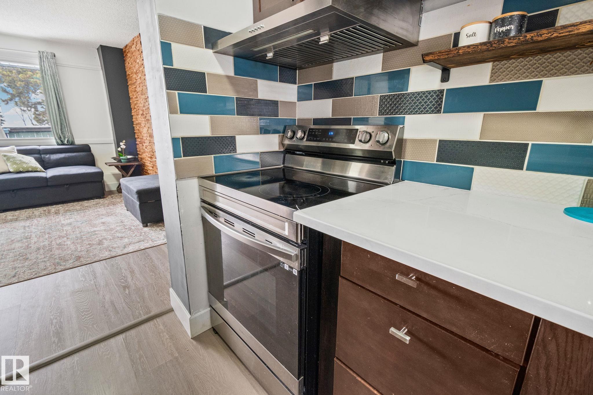 Photo 9 at 209 Village On The Green green NW, York, Edmonton