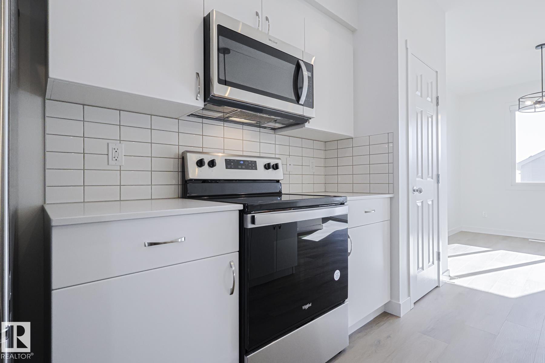 6343 King Wynd SW, Keswick, Edmonton