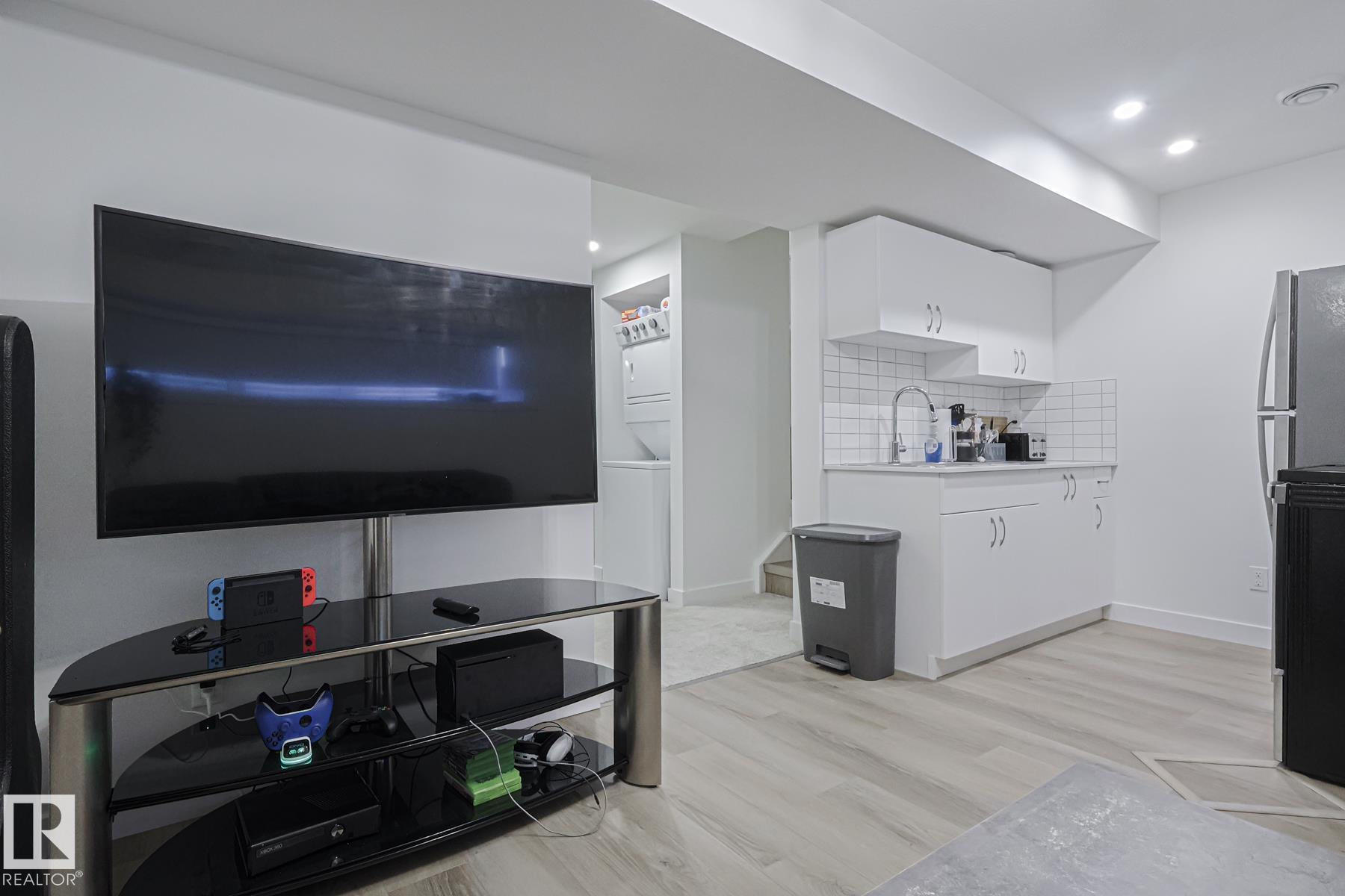 Photo 42 at 6343 King Wynd SW, Keswick, Edmonton