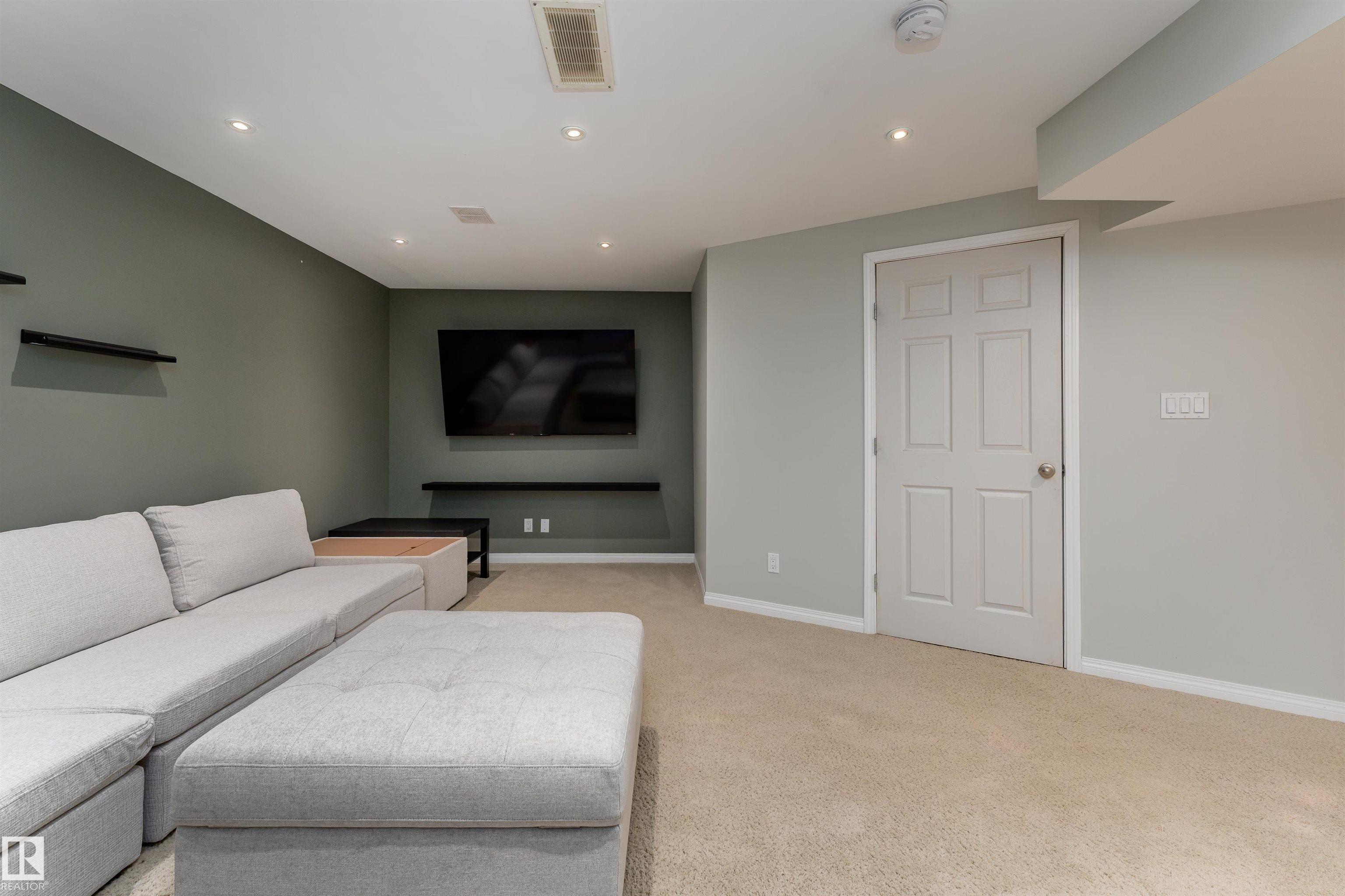 Photo 25 at 5911 8 Avenue SW, Charlesworth, Edmonton