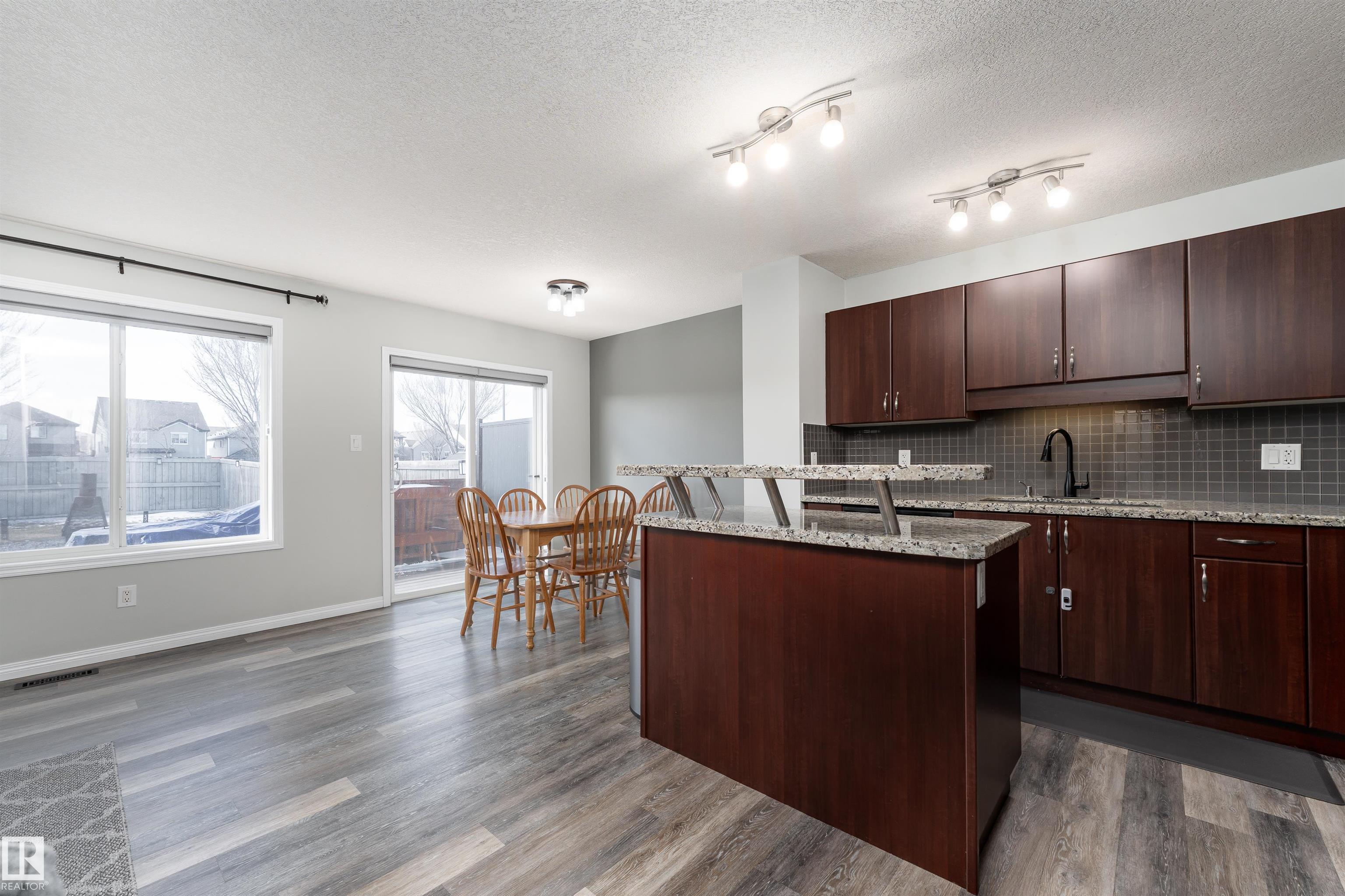 5911 8 Avenue SW, Charlesworth, Edmonton