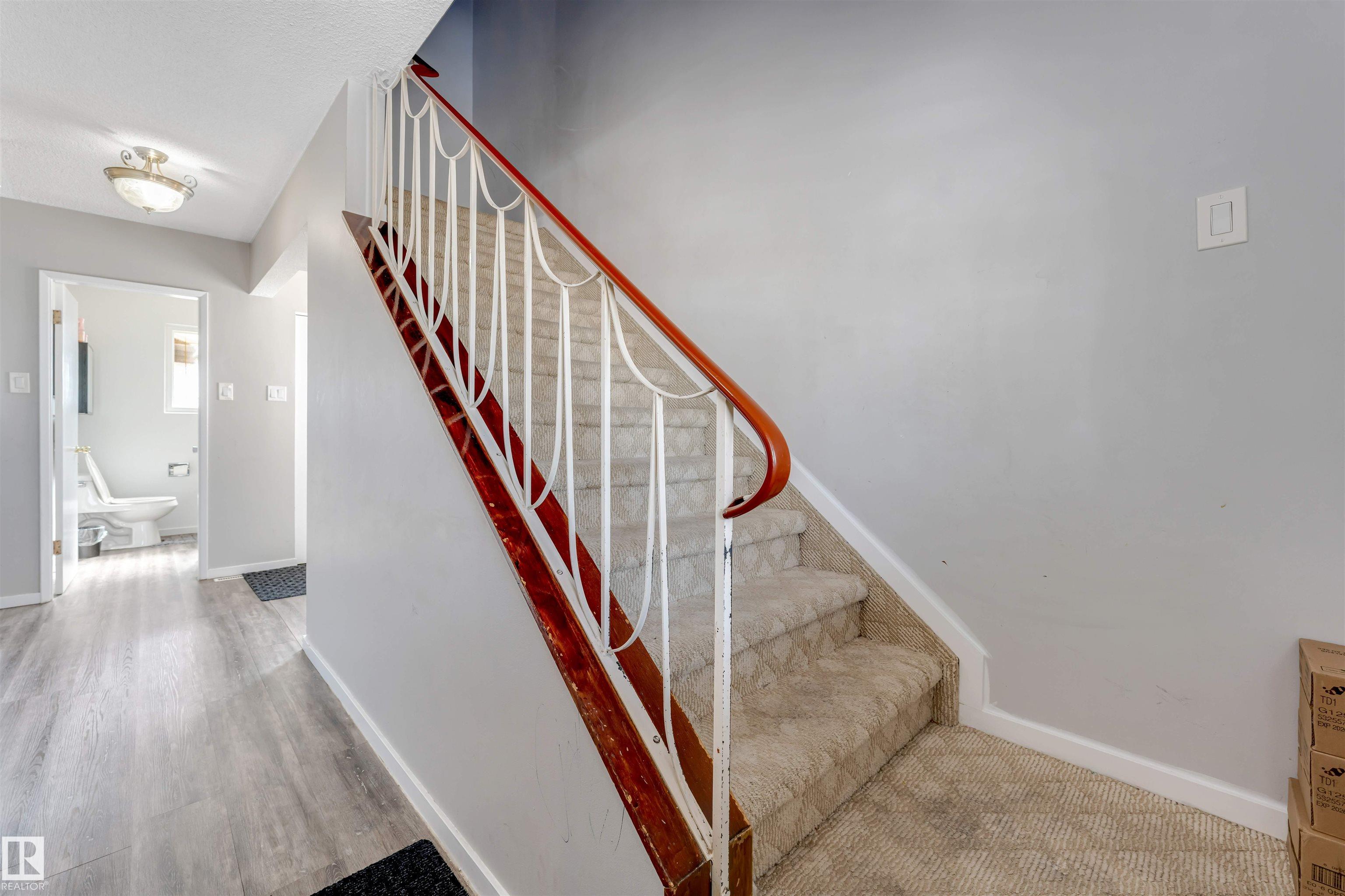 Photo 14 at 9217 168 Street NW, West Meadowlark Park, Edmonton