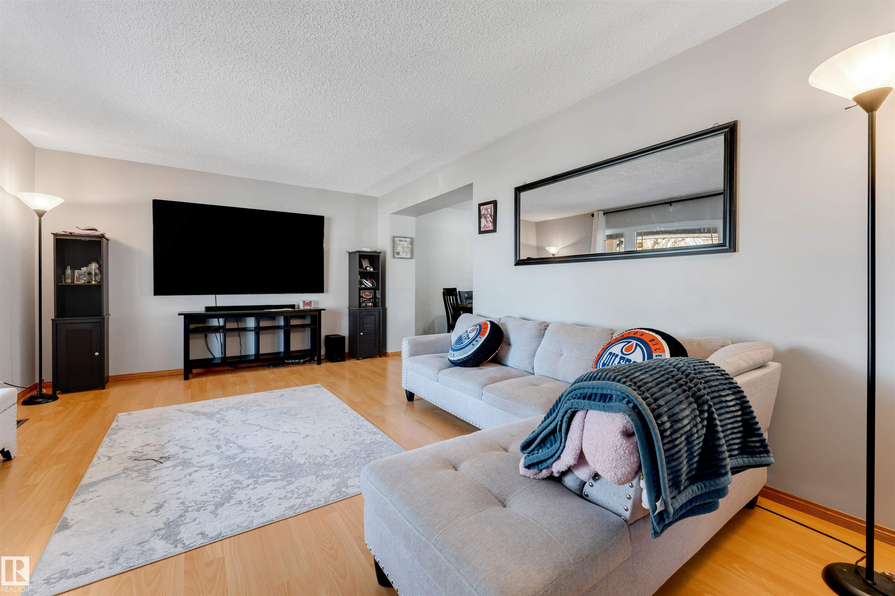 Photo 16 at 9217 168 Street NW, West Meadowlark Park, Edmonton