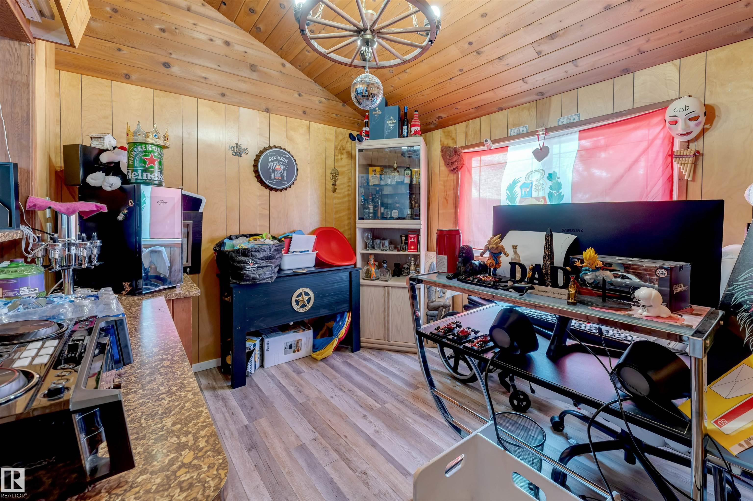 Photo 23 at 9217 168 Street NW, West Meadowlark Park, Edmonton