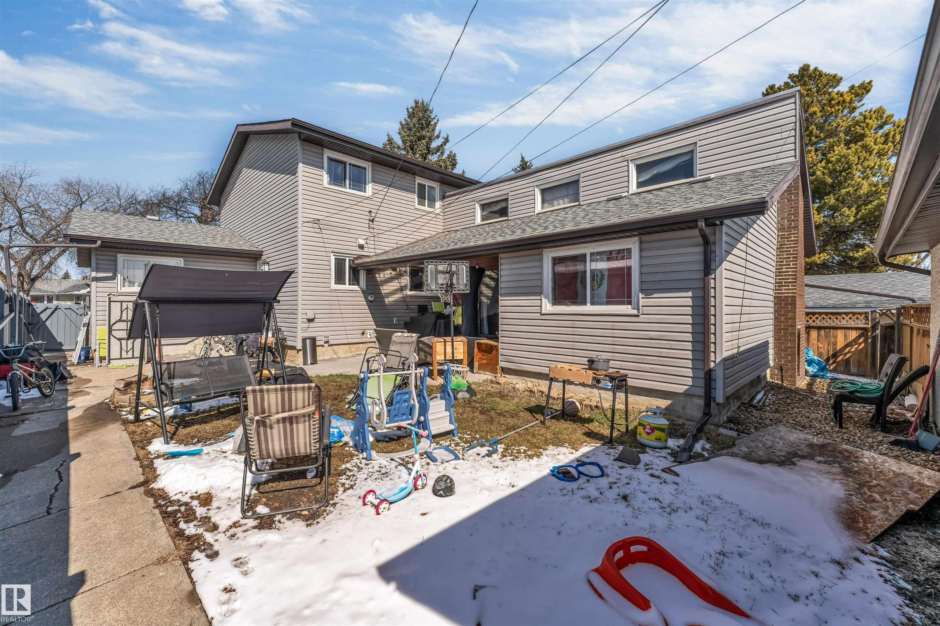 9217 168 Street NW, West Meadowlark Park, Edmonton