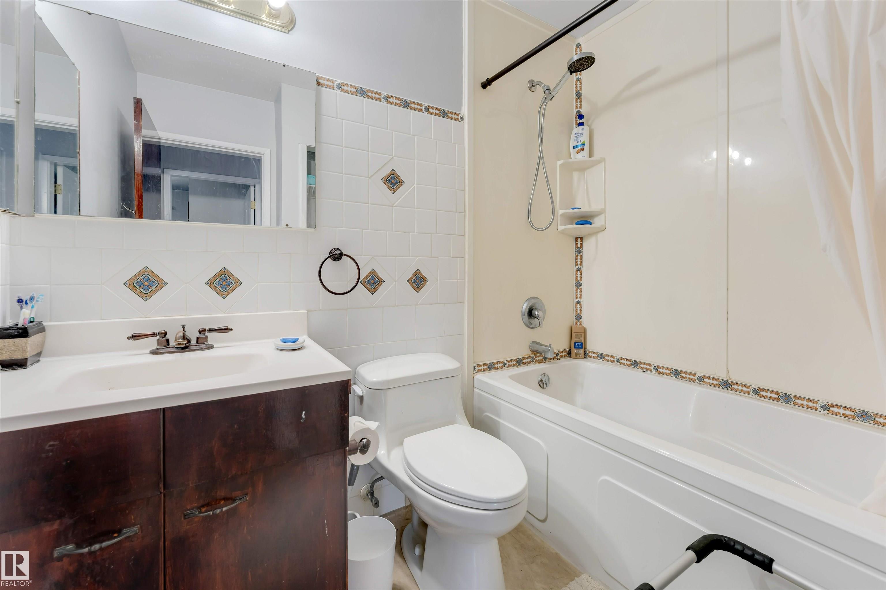 Photo 43 at 9217 168 Street NW, West Meadowlark Park, Edmonton