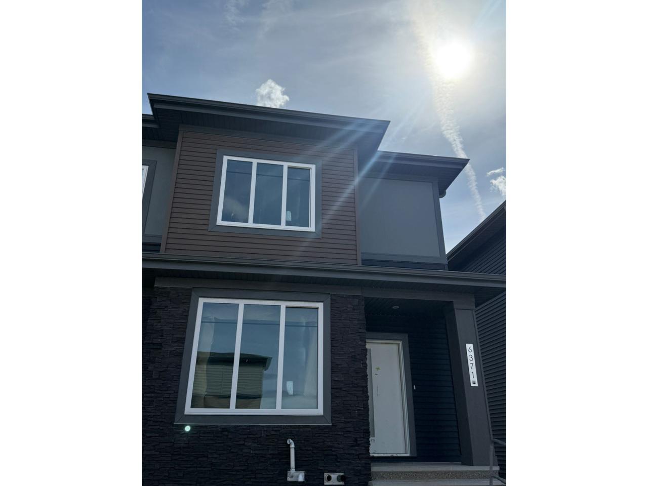 6371 King Wynd SW, Keswick, Edmonton