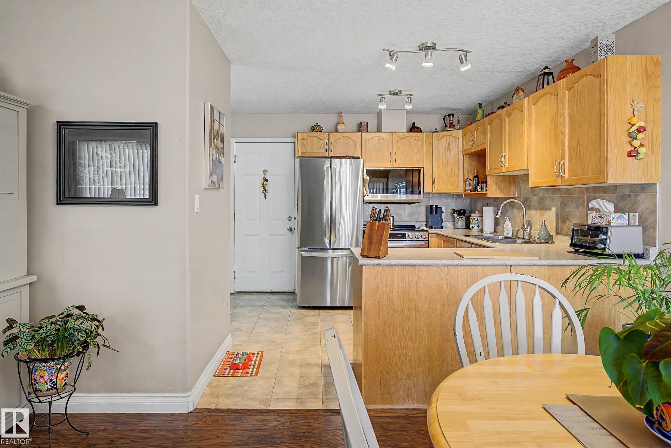 Photo 14 at 21 - 1850 Mill Woods Road E NW, Pollard Meadows, Edmonton