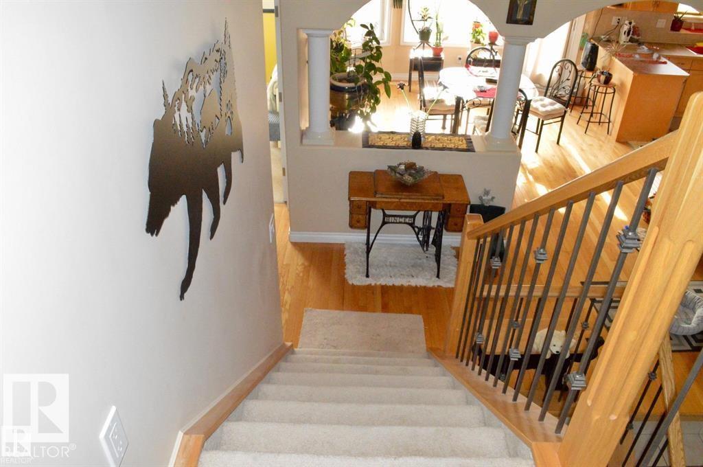 Photo 11 at 16832 79 Street NW, Schonsee, Edmonton