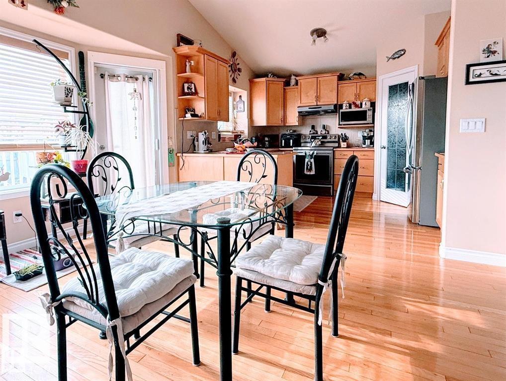 Photo 7 at 16832 79 Street NW, Schonsee, Edmonton