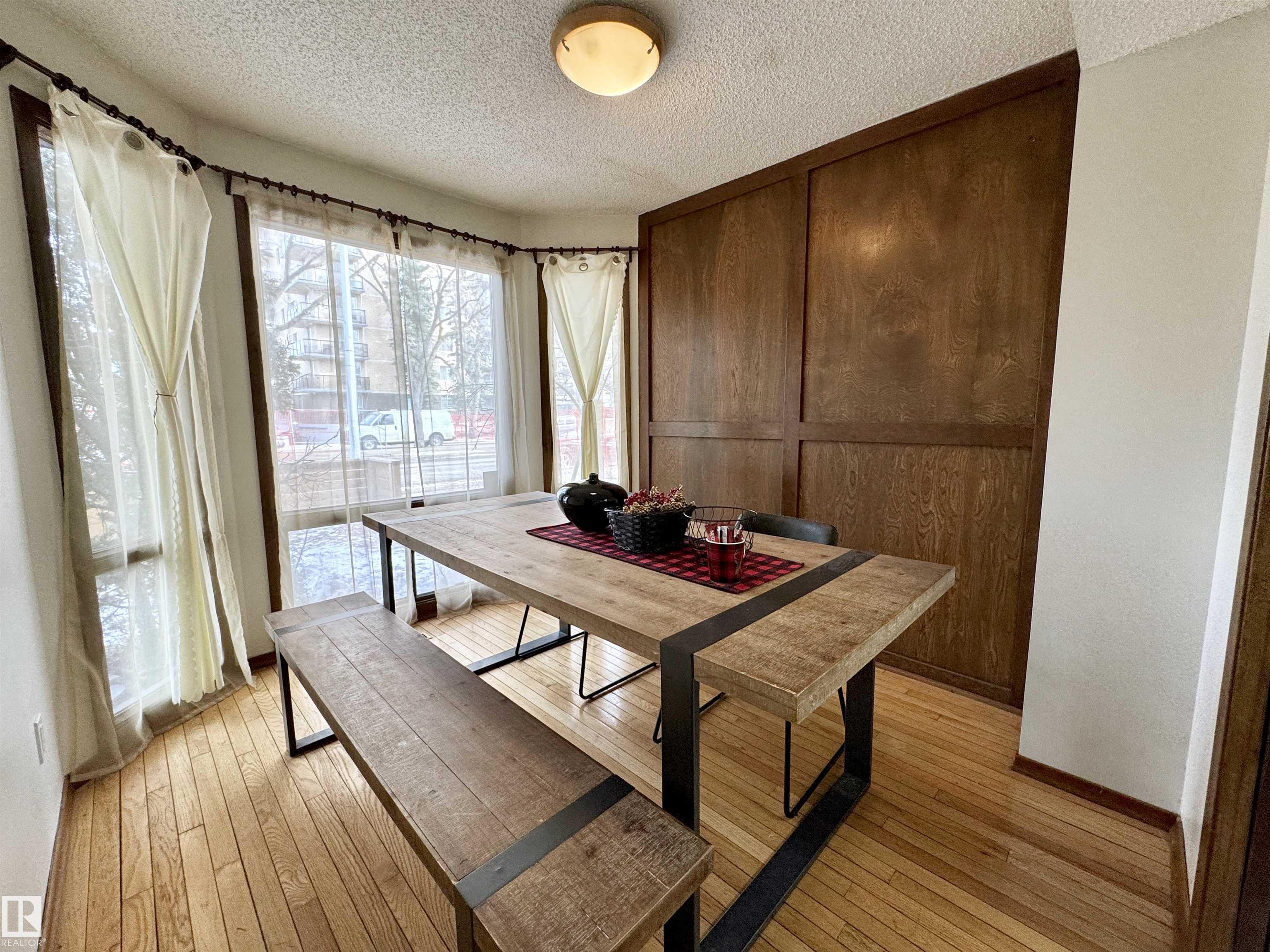 Photo 24 at 10346A 121 Street NW, Wîhkwêntôwin, Edmonton