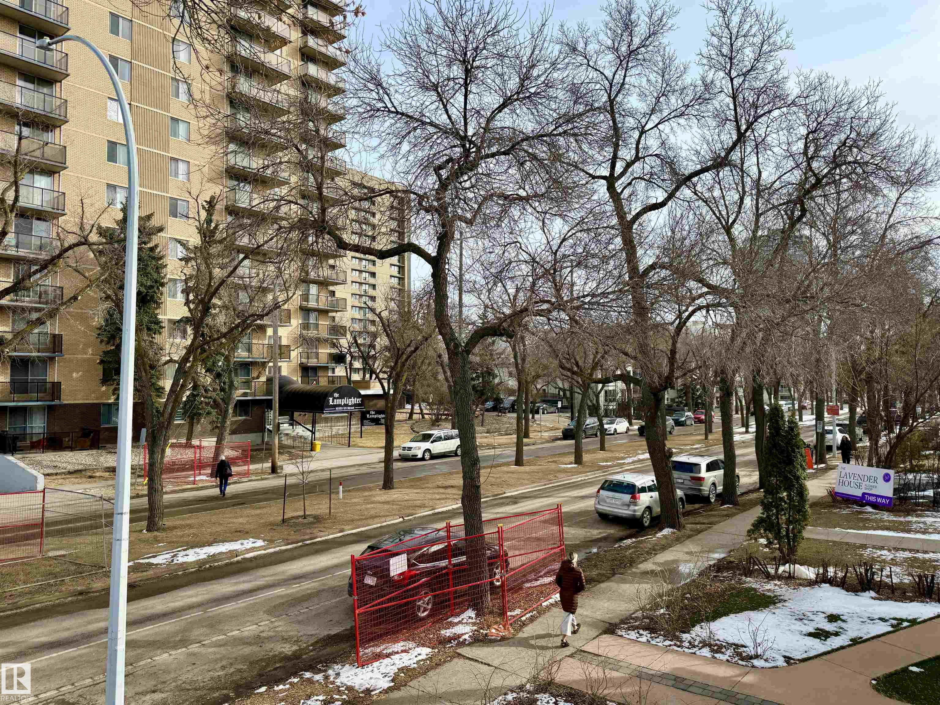 Photo 32 at 10346A 121 Street NW, Wîhkwêntôwin, Edmonton