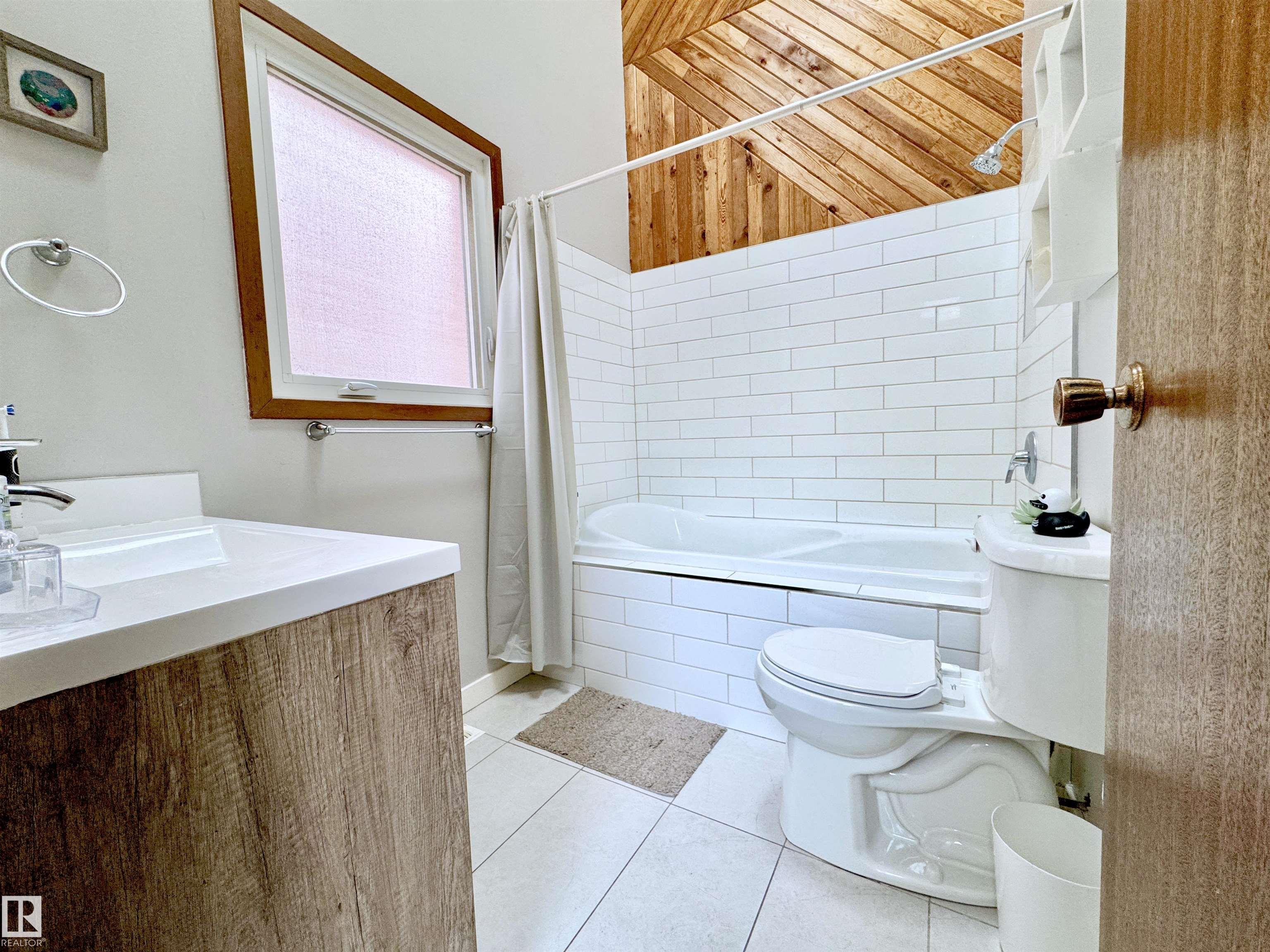 Photo 60 at 10346A 121 Street NW, Wîhkwêntôwin, Edmonton