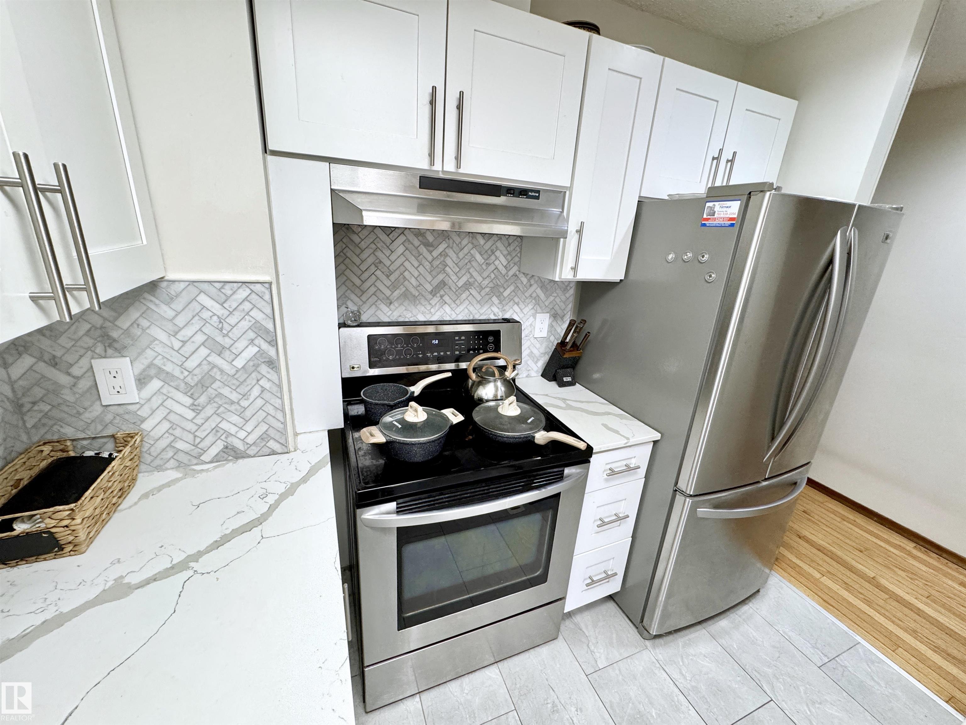 Photo 9 at 10346A 121 Street NW, Wîhkwêntôwin, Edmonton