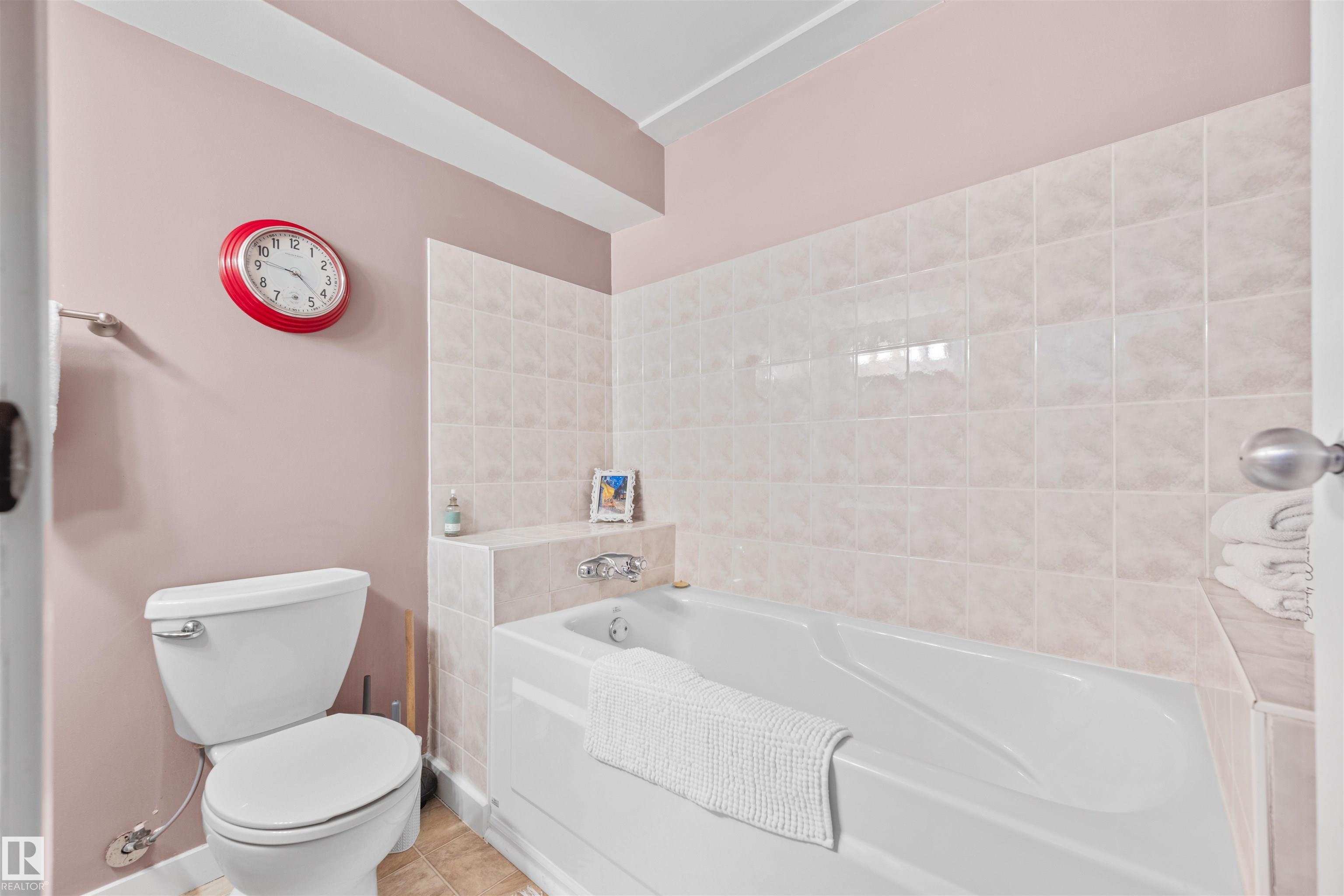 Photo 26 at 1127 36 Street NW, Crawford Plains, Edmonton