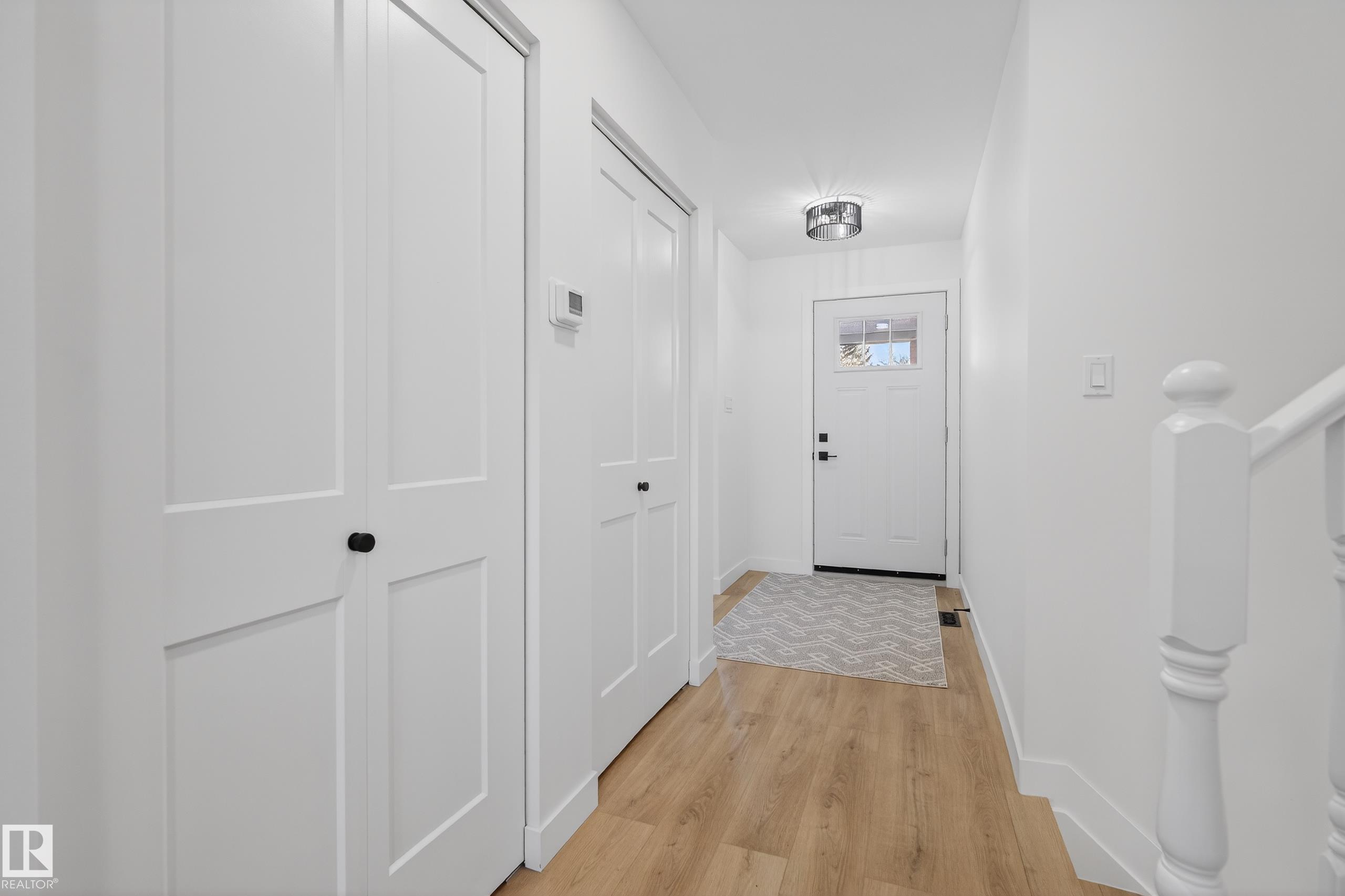 712 Knottwood Road NW, Satoo, Edmonton