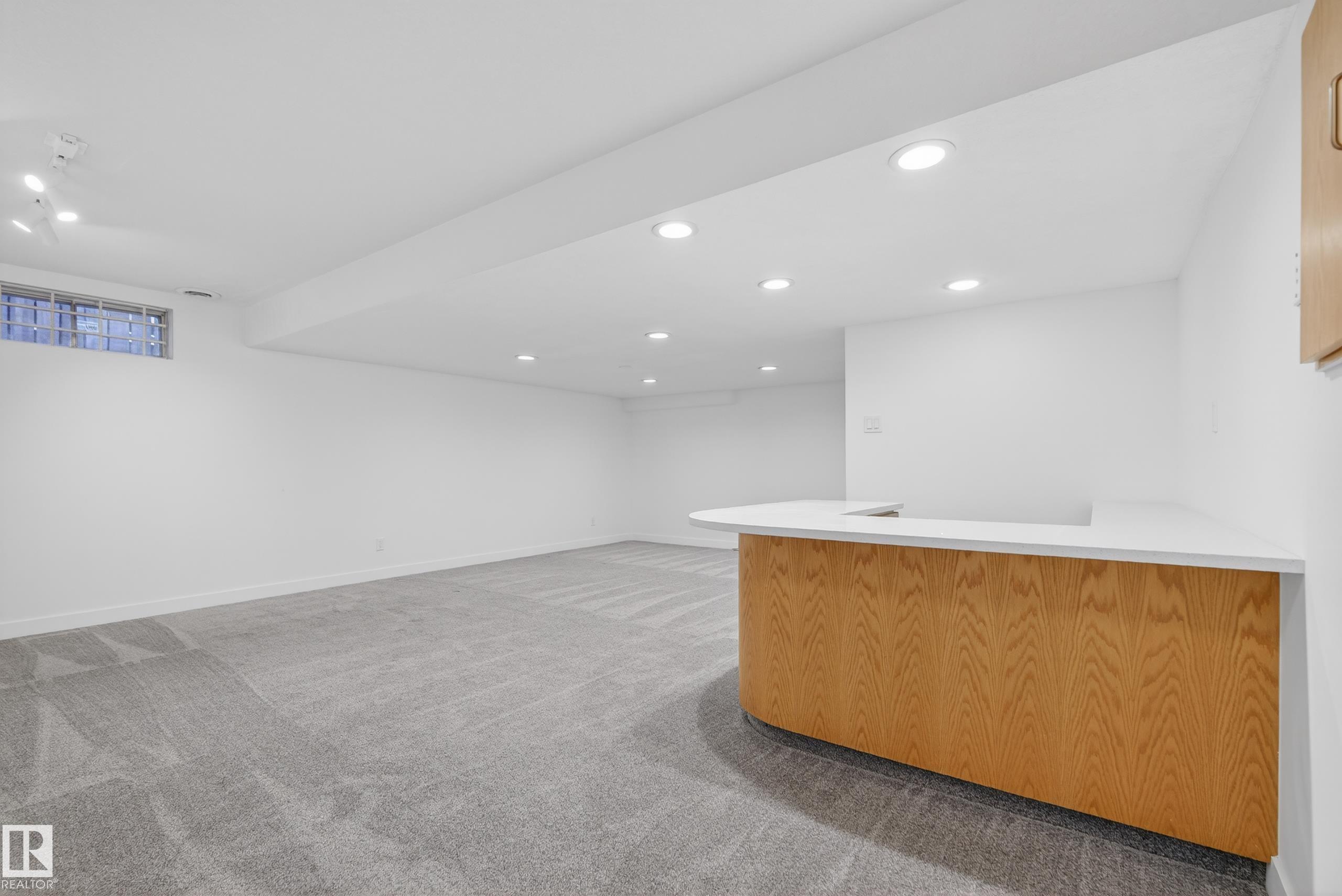 Photo 35 at 712 Knottwood Road NW, Satoo, Edmonton