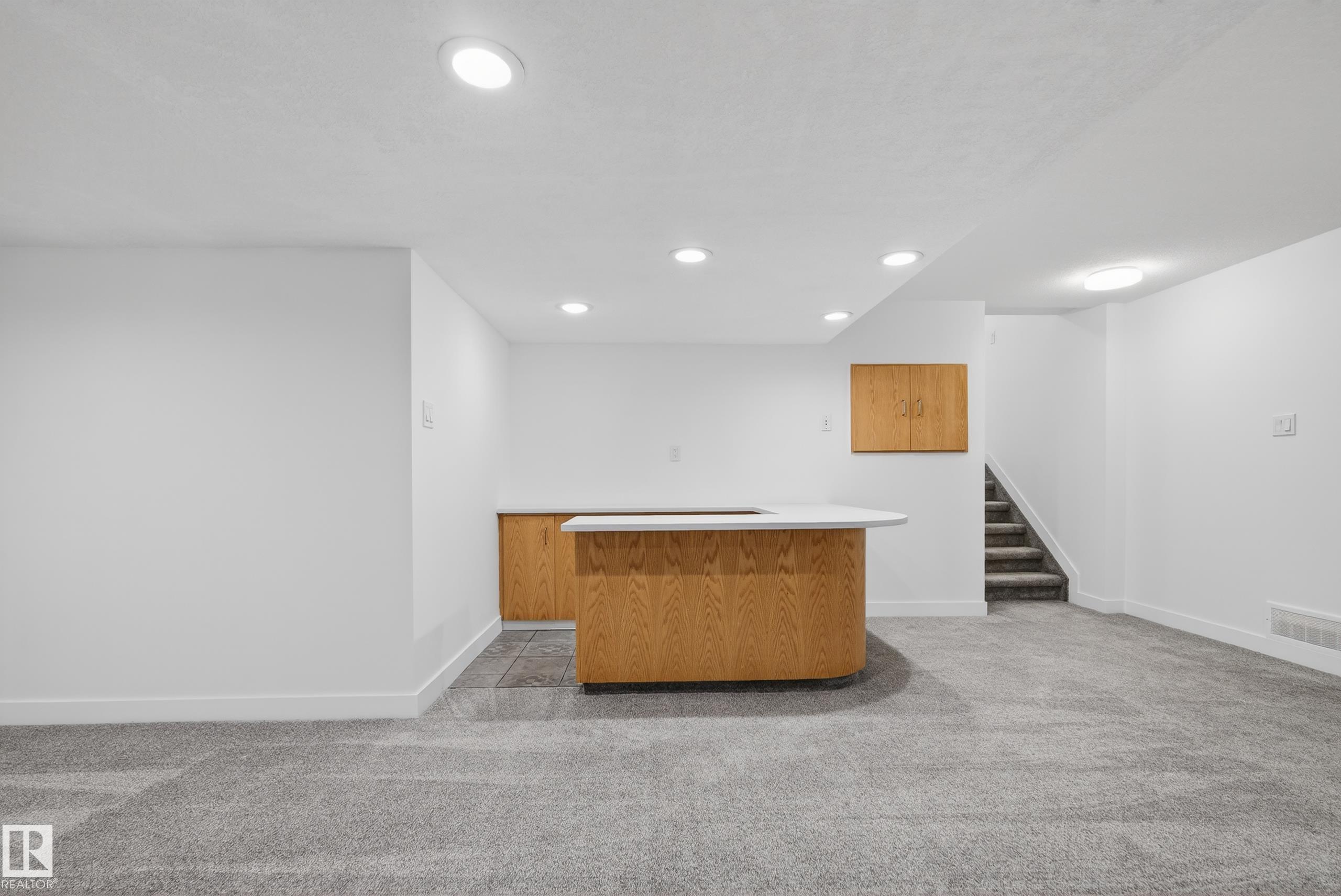 Photo 37 at 712 Knottwood Road NW, Satoo, Edmonton