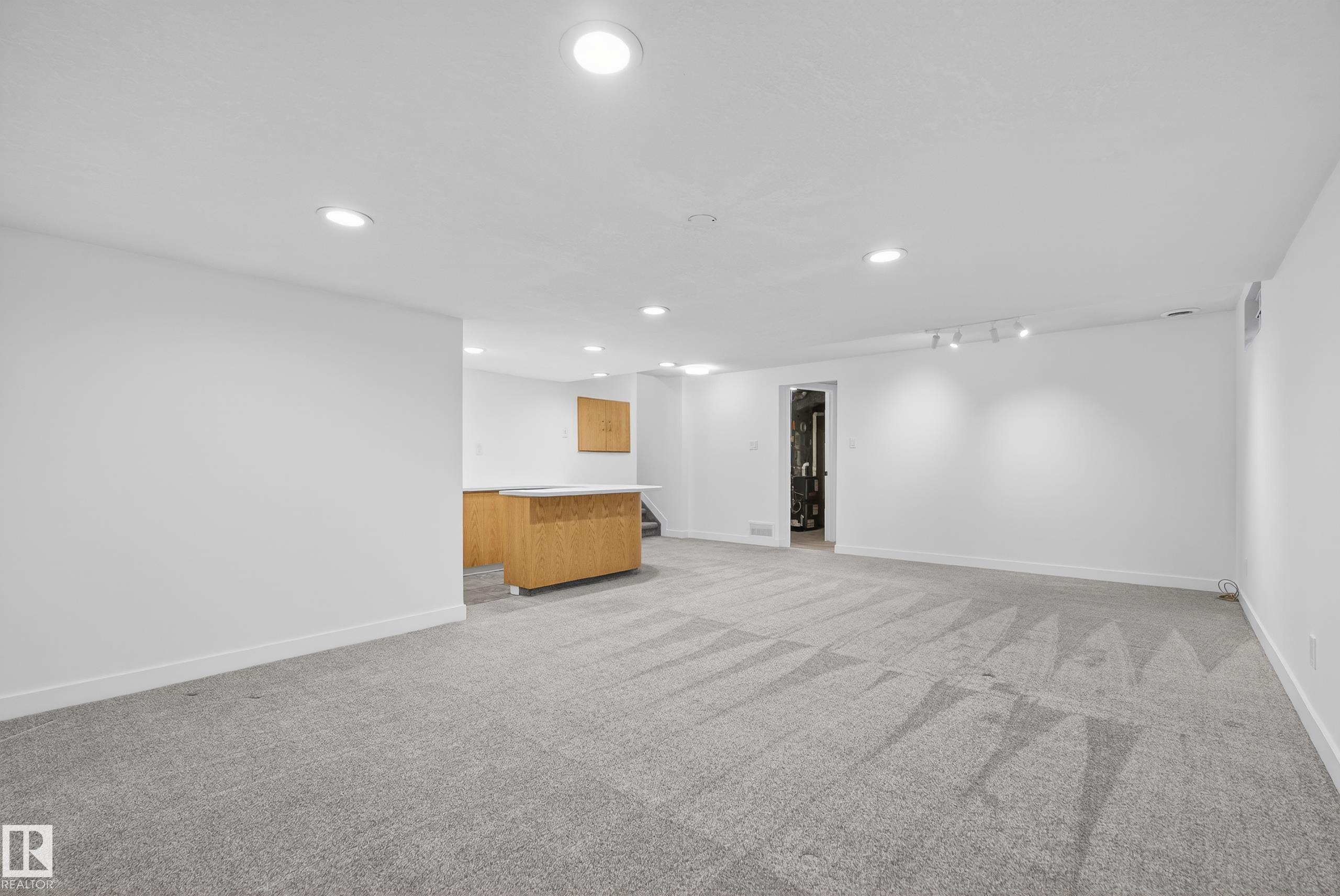 Photo 38 at 712 Knottwood Road NW, Satoo, Edmonton