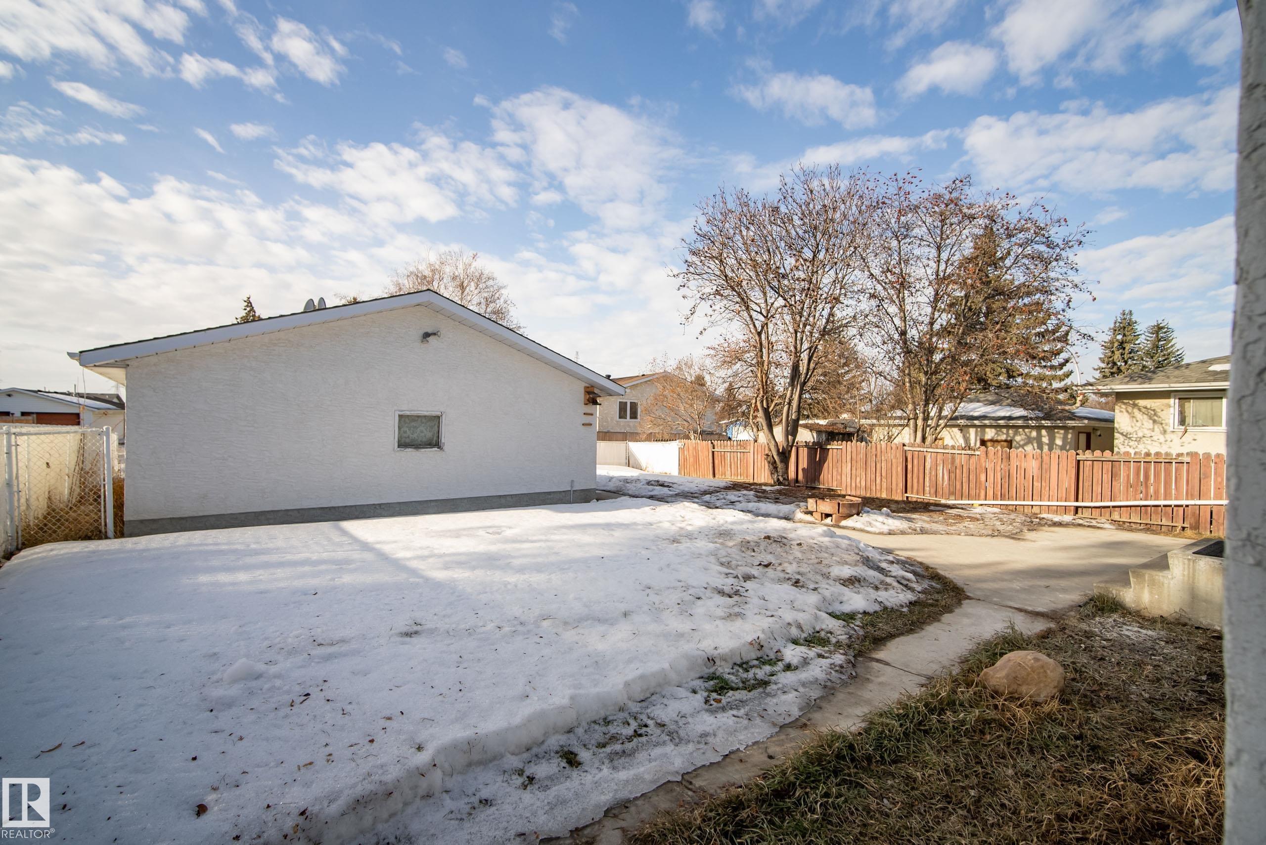 Photo 45 at 712 Knottwood Road NW, Satoo, Edmonton